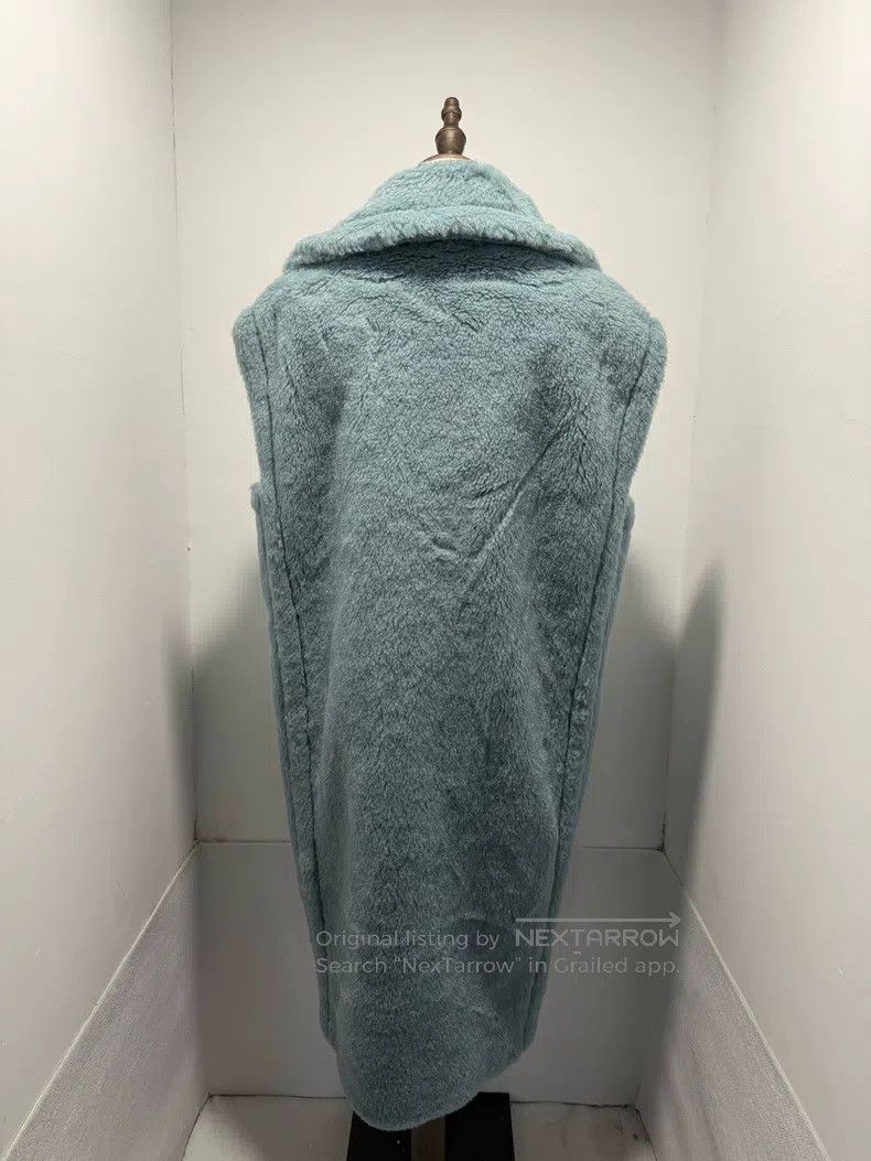 Max Mara Max Mara Teddy sleeveless coat Size XS / US 0-2 / IT 36-38 - 2 Thumbnail