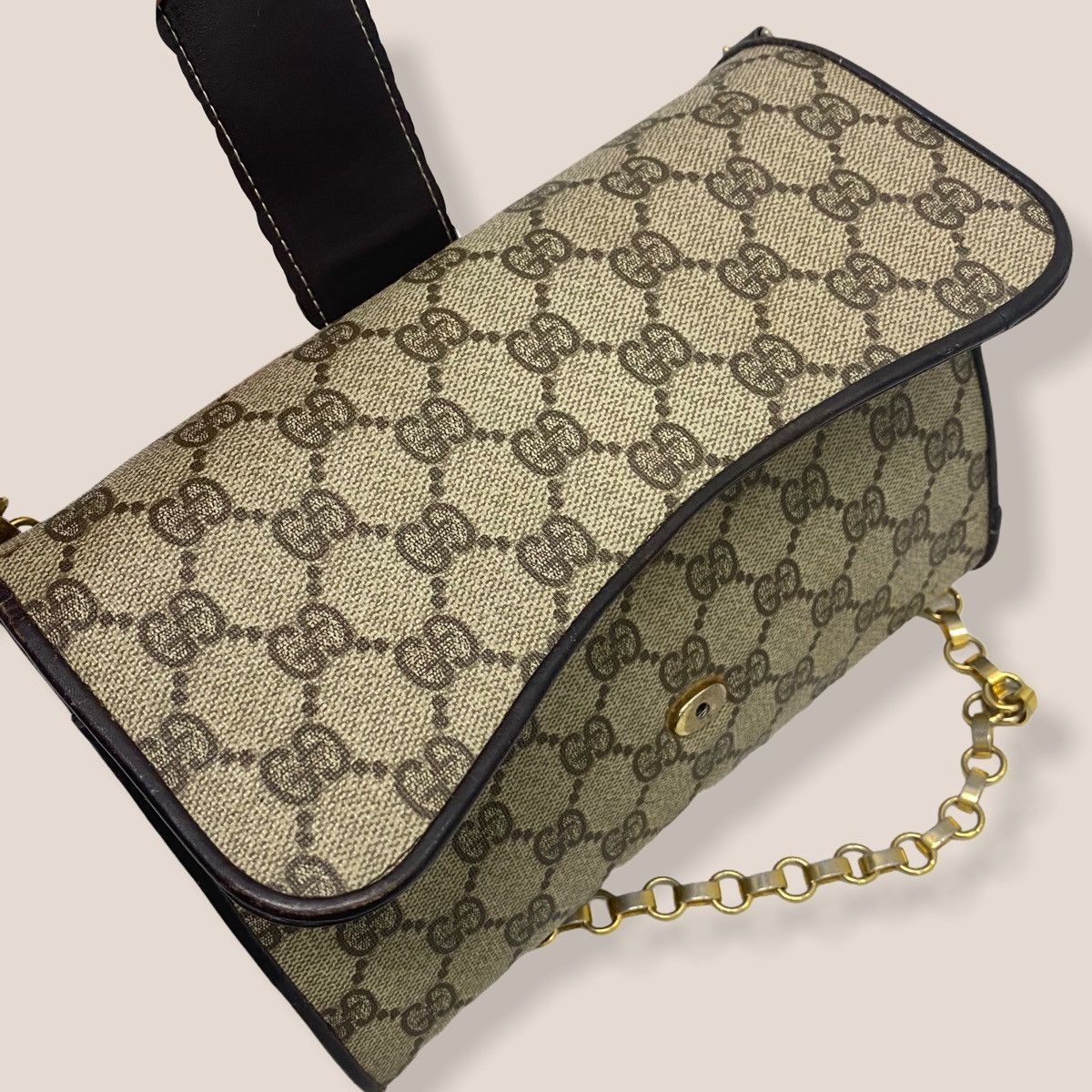 Vintage ‼️YES‼️ AUTHENTIC GUCCI GG BIG LOGO CHAIN SHOULDER BAG Size ONE SIZE - 8 Thumbnail