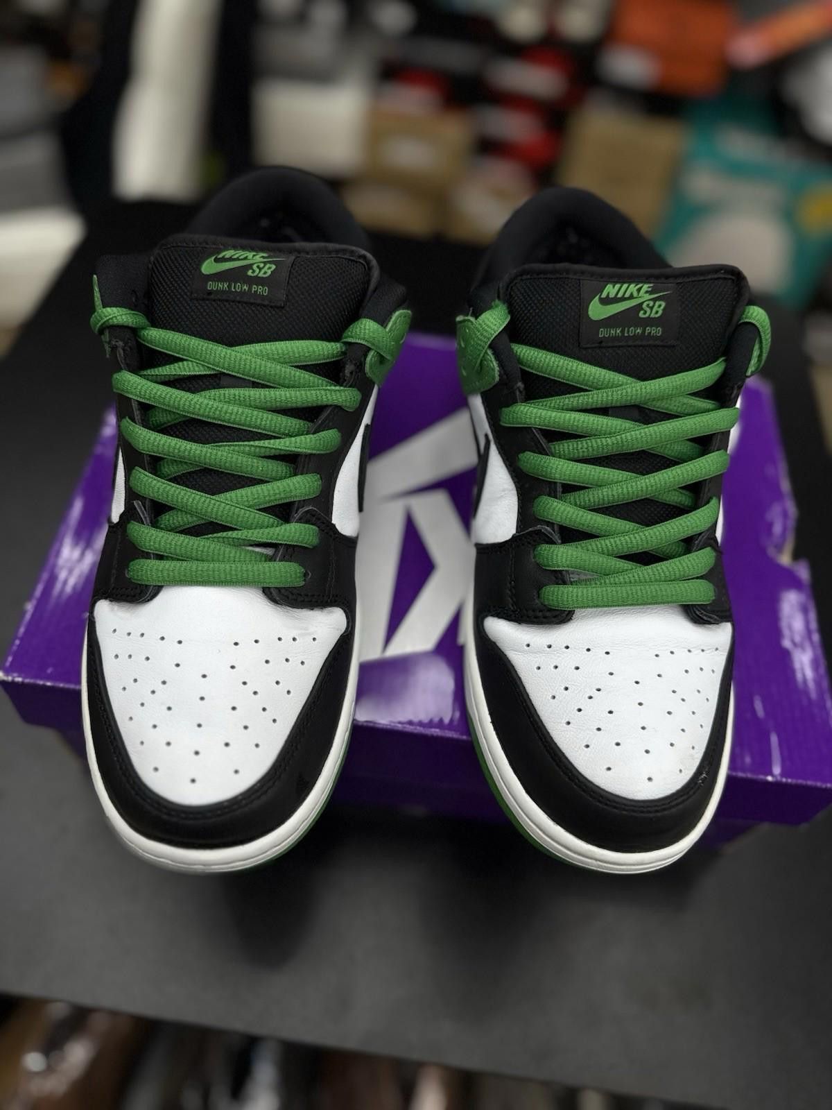 Nike Nike SB Dunk Low Green Black Toe BQ6817-302 Men Size 10 Size US 10 / EU 43 - 7 Thumbnail