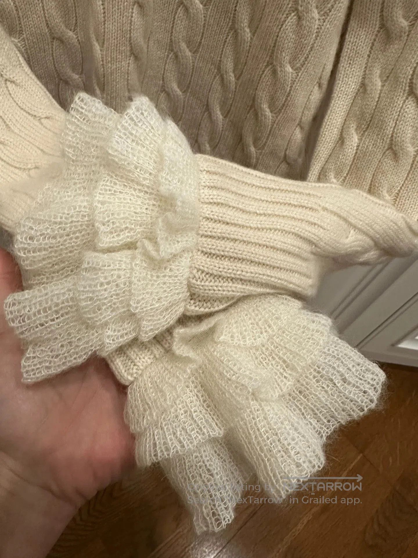 Valentino Valentino Cashmere Long Sleeve Knit Top. Size US S / EU 44-46 / 1 - 4 Thumbnail