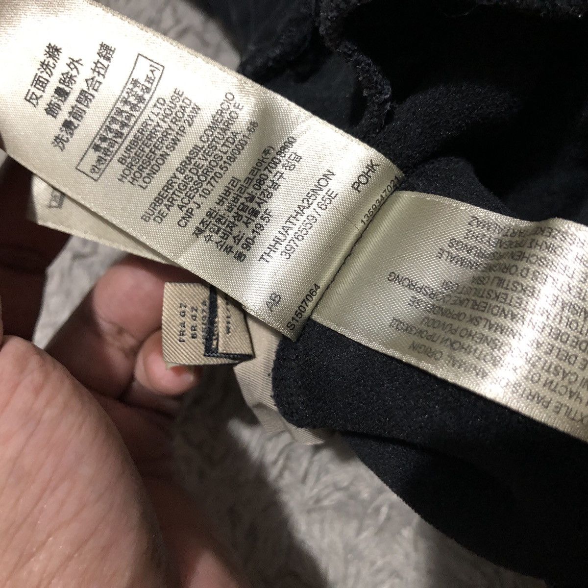 Burberry BURBERRY SWEATPANT BLACK ON BLACK fit 34-36 Size US 34 / EU 50 - 13 Thumbnail