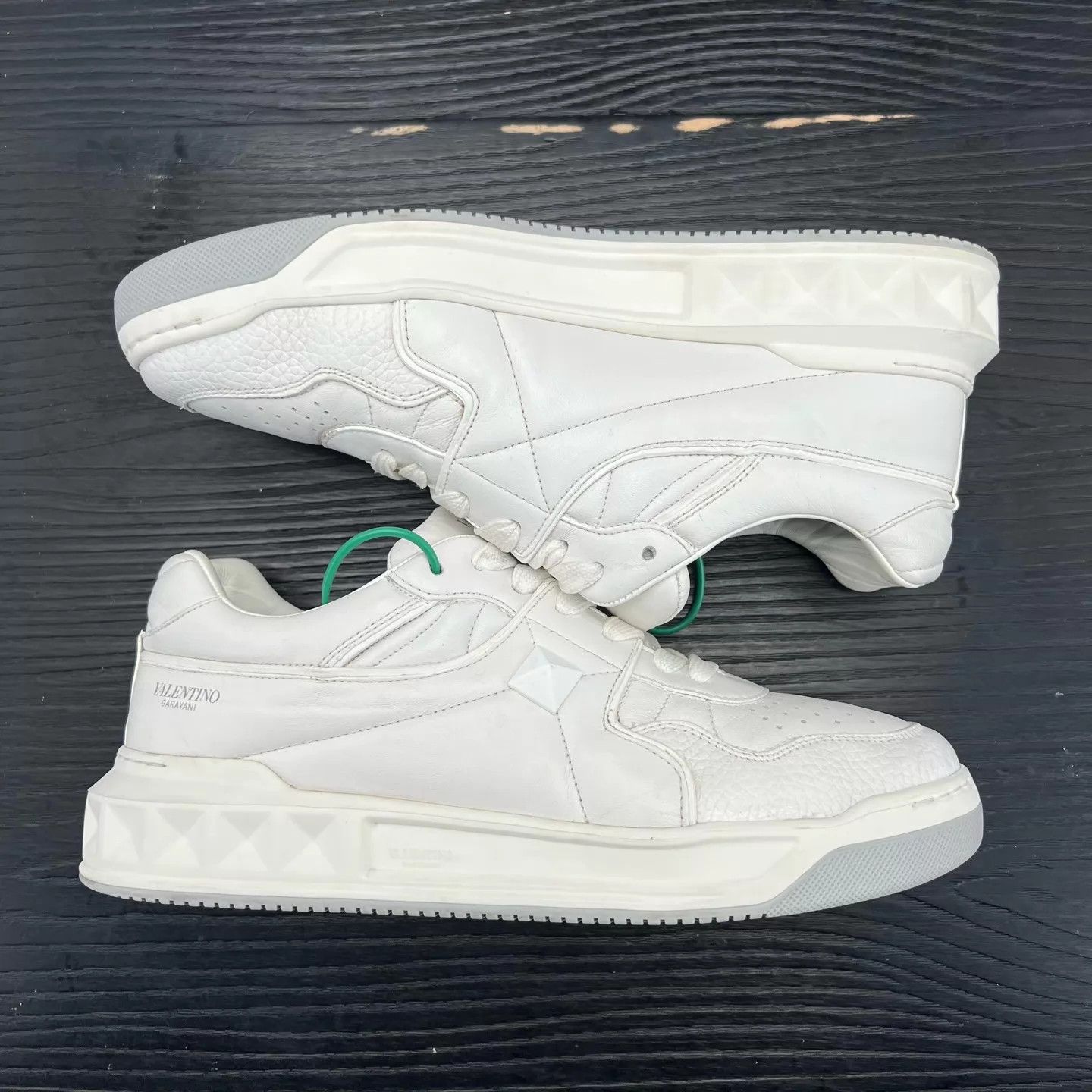 Valentino Valentino One Stud 42 New w/box & accs Size US 9 / EU 42 - 2 Thumbnail