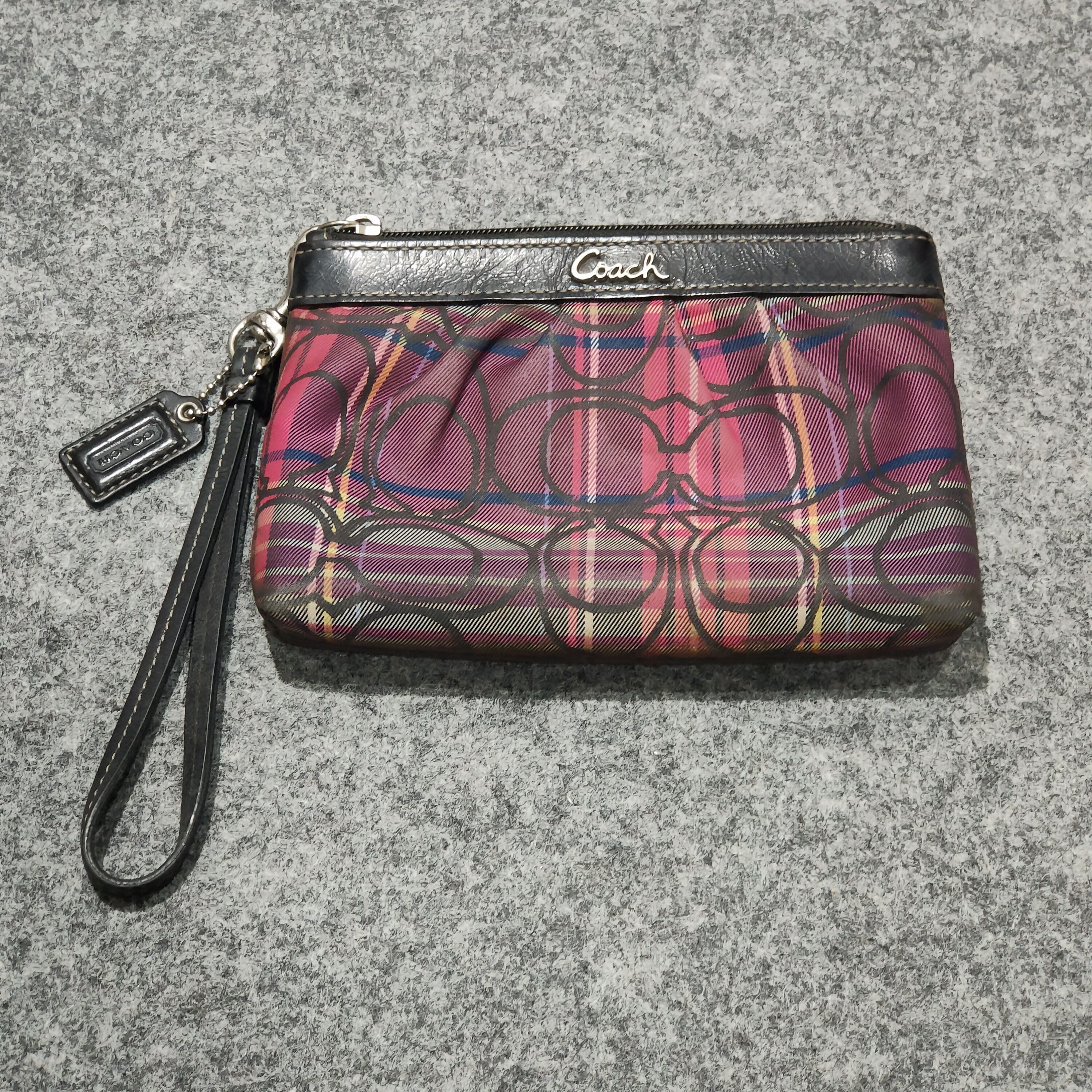 Coach 🔥Coach Wristlet Size ONE SIZE - 1 Thumbnail