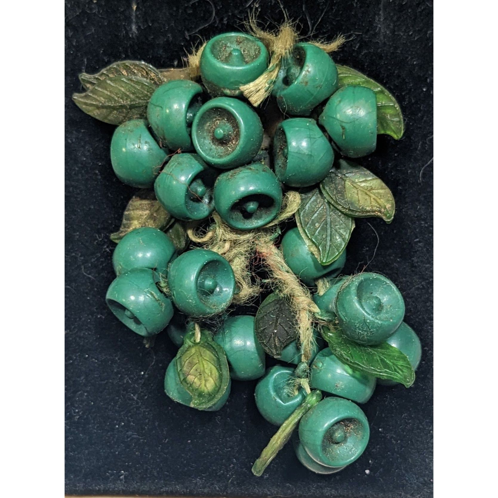 Other Rare Vintage Cottagecore Beaded Cascade Green Grape Vine Bro Size ONE SIZE - 3 Thumbnail