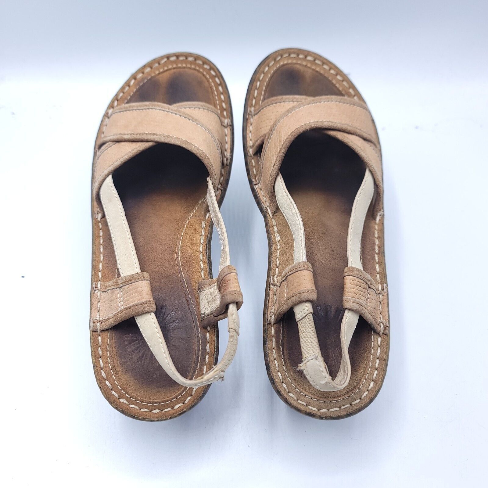 Ugg UGG Slip On Leather Slide Sandals Womens Size 7 Beige Black Size US 7 / IT 37 - 4 Thumbnail