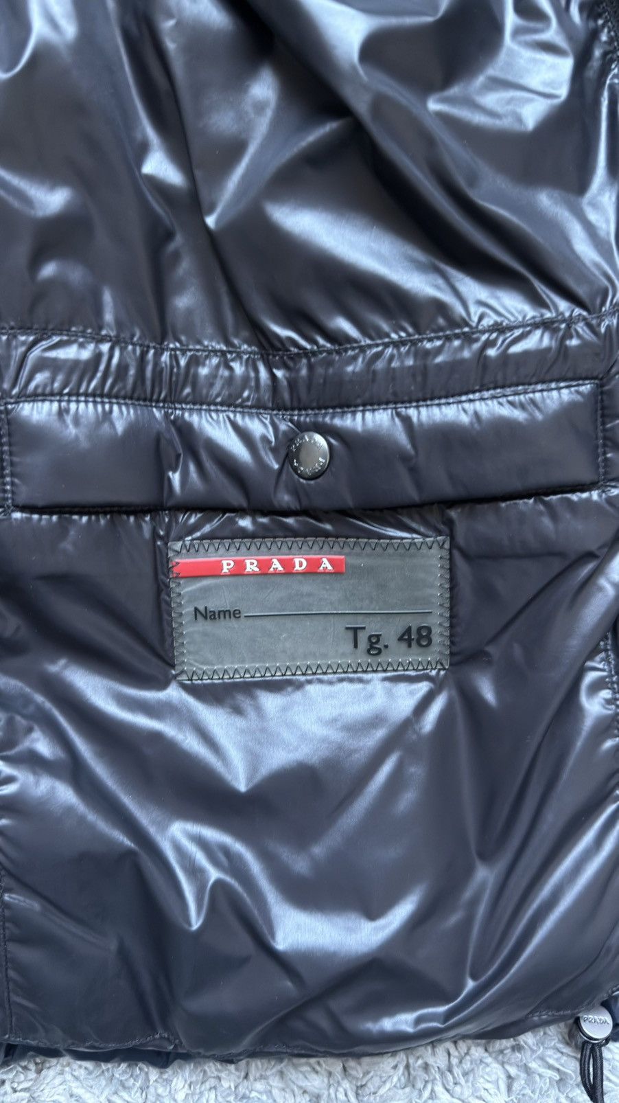 Prada Prada triangle logo vest Size US M / EU 48-50 / 2 - 4 Thumbnail