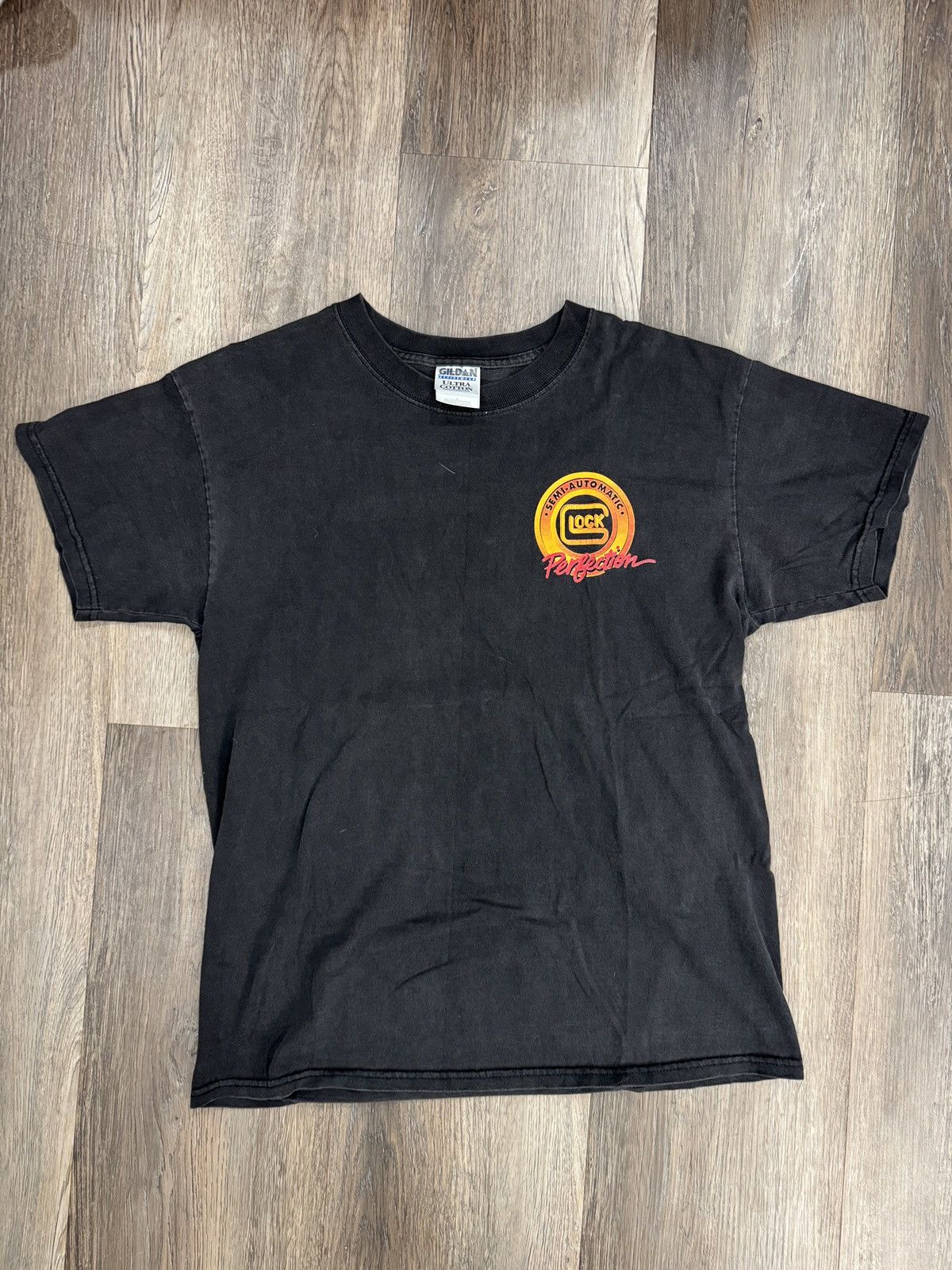 Vintage Vintage Glock perfection 21st century 90s promo tee shirt Size US L / EU 52-54 / 3 - 1 Thumbnail