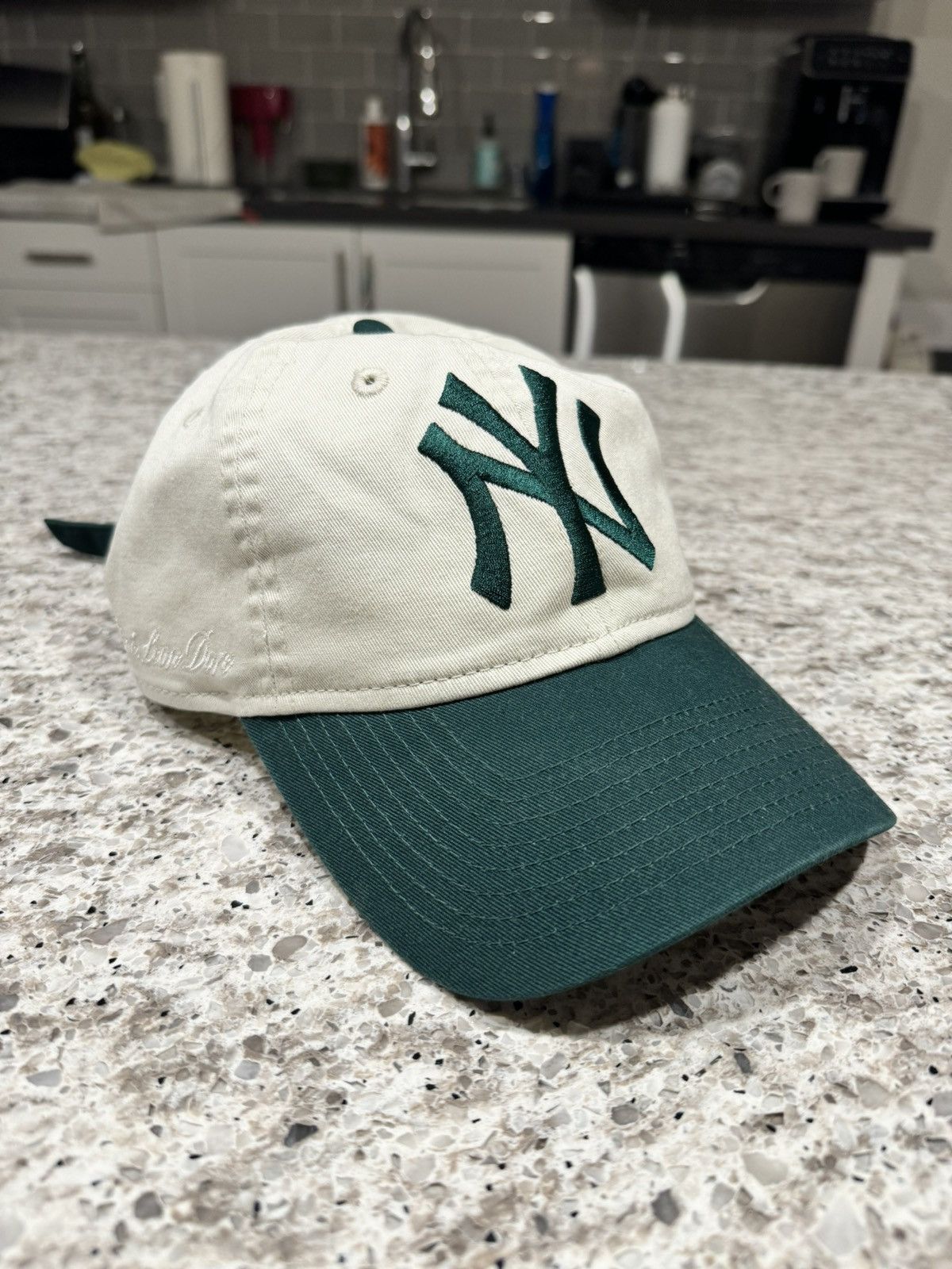 2x New York outlet Yankees Aime Leon Dore Hats