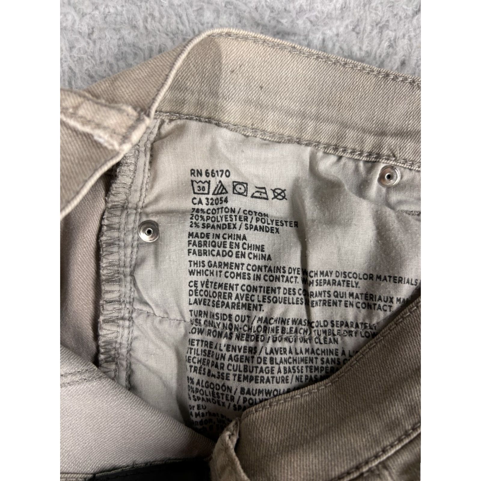 Bdg BDG Jeans Women's Tapered Leg 6 Gray Cotton Blend Regular Fit 5-Pocket Design Size 28" / US 6 / IT 42 - 6 Thumbnail