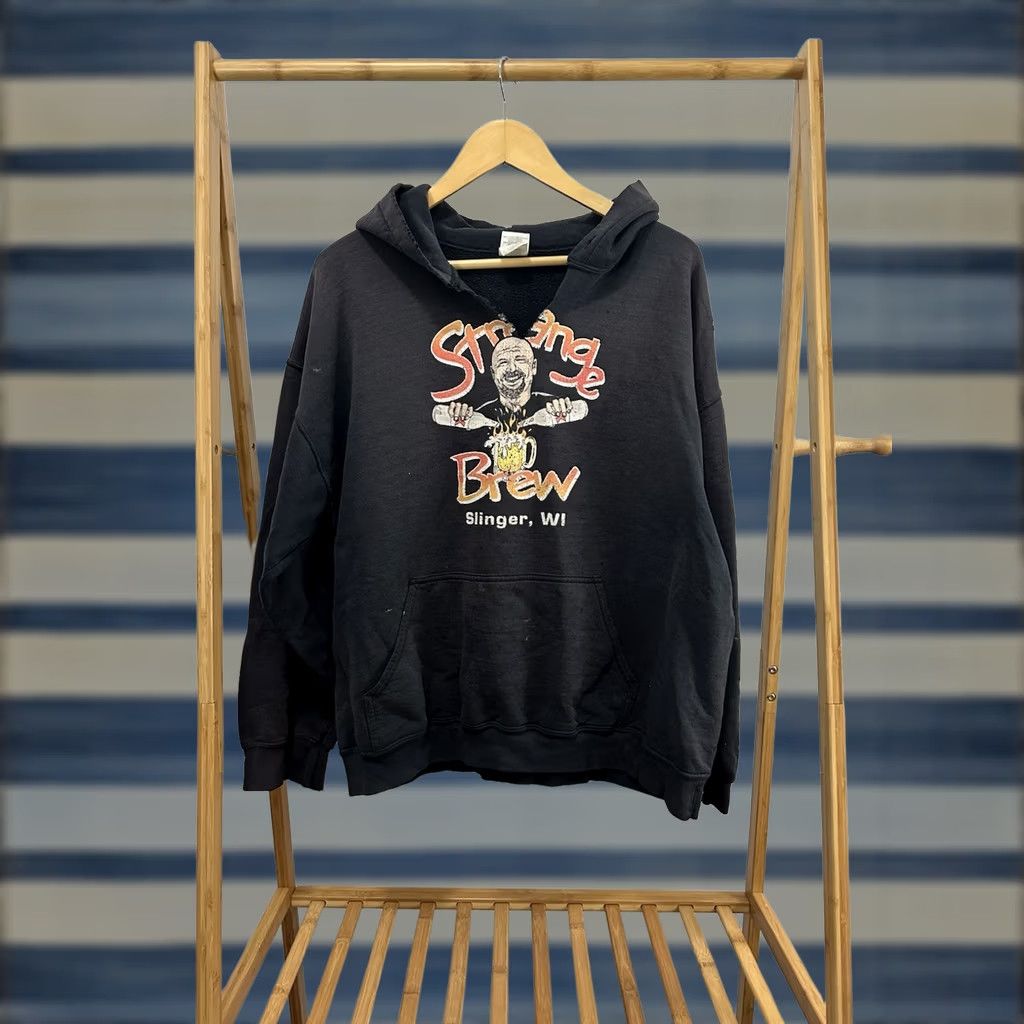Gildan VINTAGE Strange Brew Slinger WI Gradient Sun Faded Beer Worn Boxy Hoodie XL Mens Size US XL / EU 56 / 4 - 1 Thumbnail
