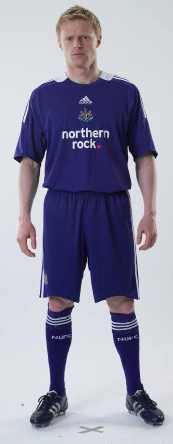Adidas NEWCASTLE ADIDAS 2008/2009 FOOTBALL AWAY JERSEY #11 DUFF Size US M / EU 48-50 / 2 - 17 Thumbnail