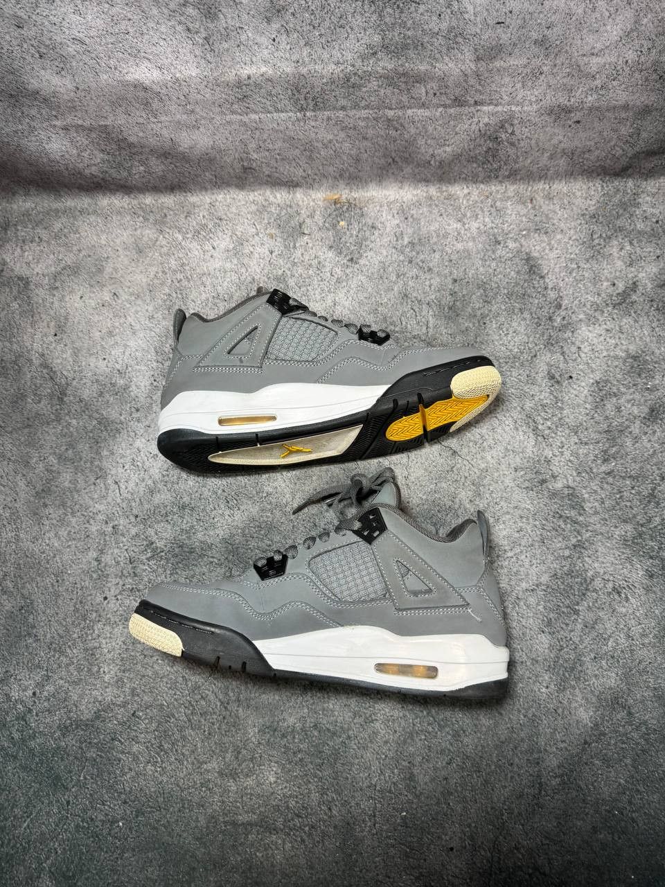 Jordan Brand Size 6.5Y | Jordan 4 Cool Gray No Box | Pre-Owned Size US 6.5 / EU 39-40 - 7 Thumbnail