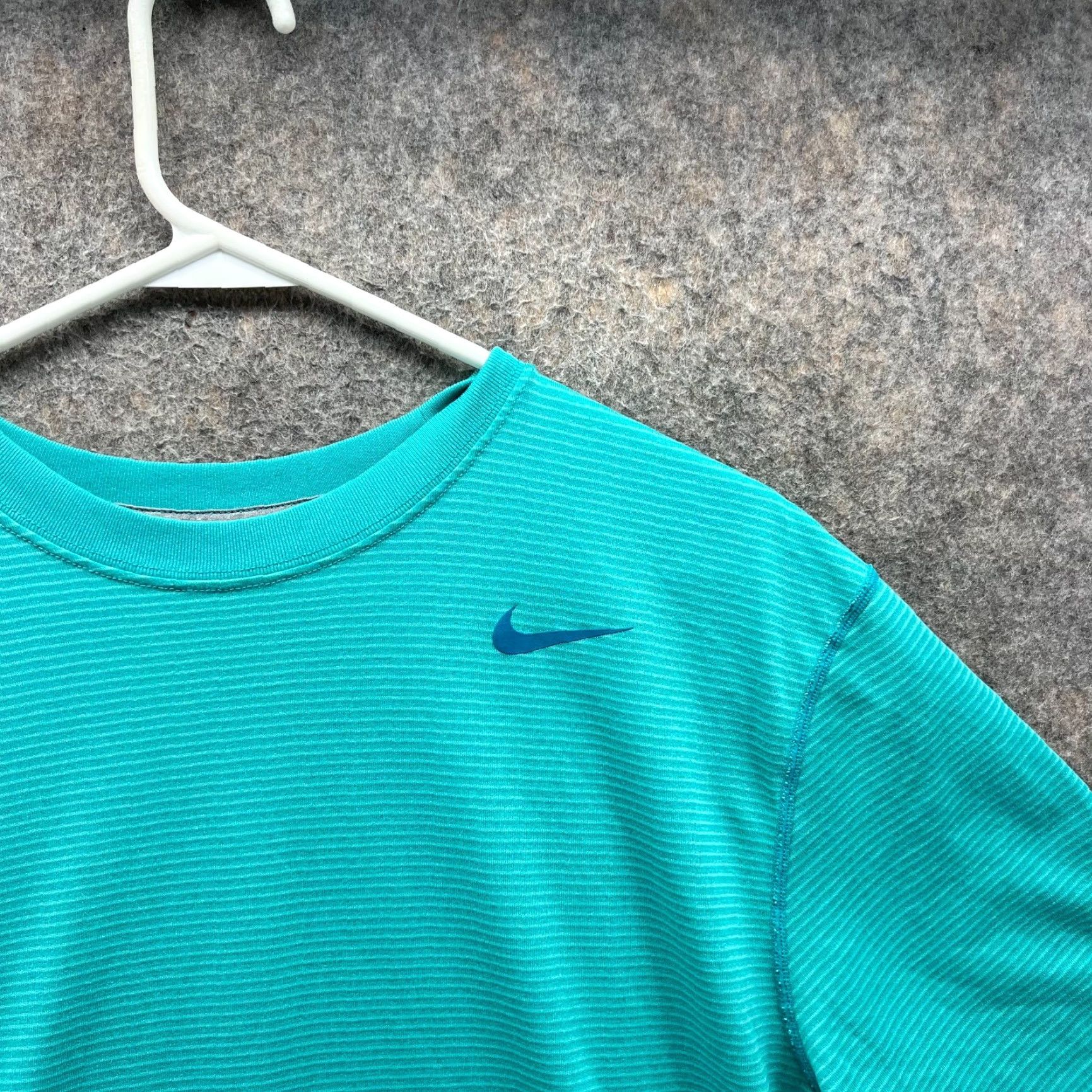 Nike Nike Shirt Men L Aqua Blue Dri-Fit Polyester Gym Running T-Shirt Nike Dri-Fit Size US L / EU 52-54 / 3 - 7 Thumbnail