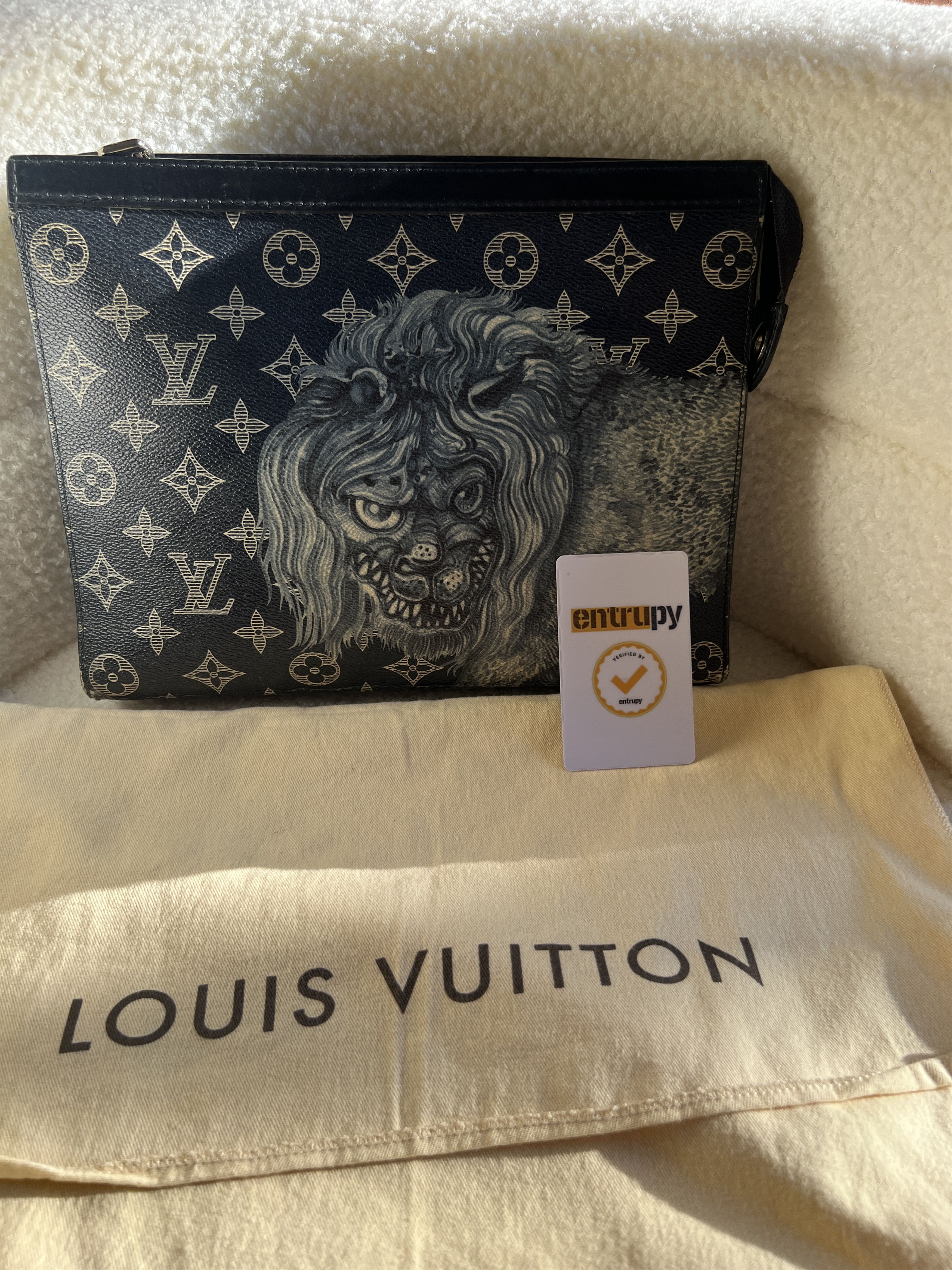 Louis Vuitton Louis Vuitton Limited Edition Chapman Pochette Voyage Size ONE SIZE - 1 Thumbnail
