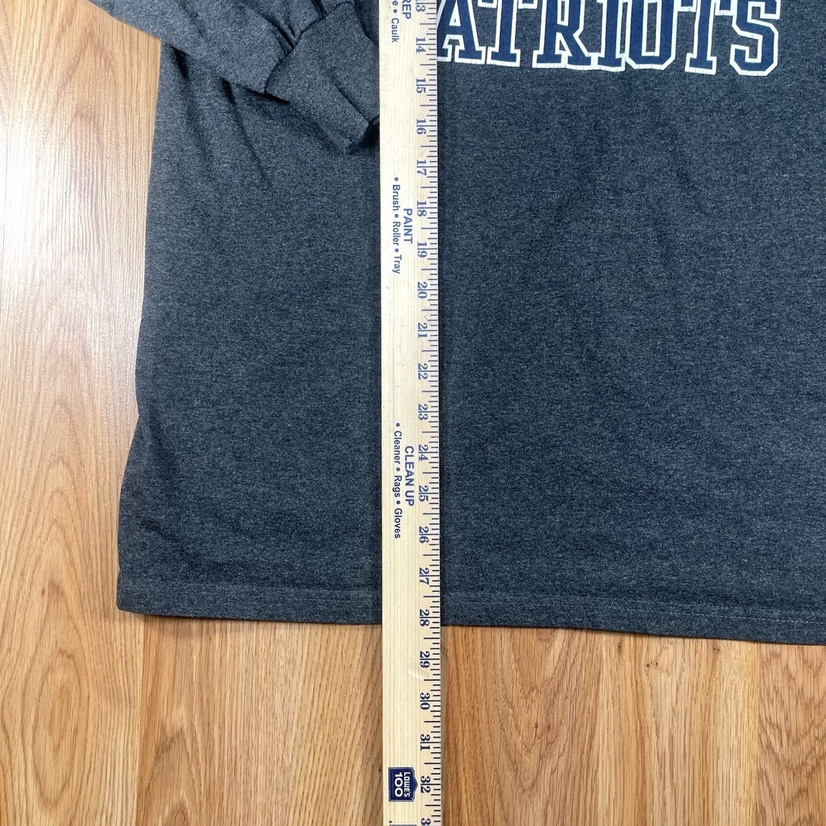 NFL New England Patriots NFL Team Apparel Long Sleeve Crew Neck T Shirt Mens L Gray Size US L / EU 52-54 / 3 - 4 Thumbnail