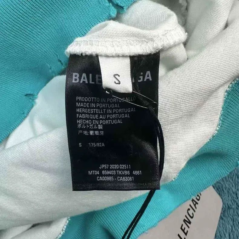 Balenciaga Balenciaga Letter Printed Ripped Hooded Sweatshirt Sky Blu Size US S / EU 44-46 / 1 - 5 Thumbnail