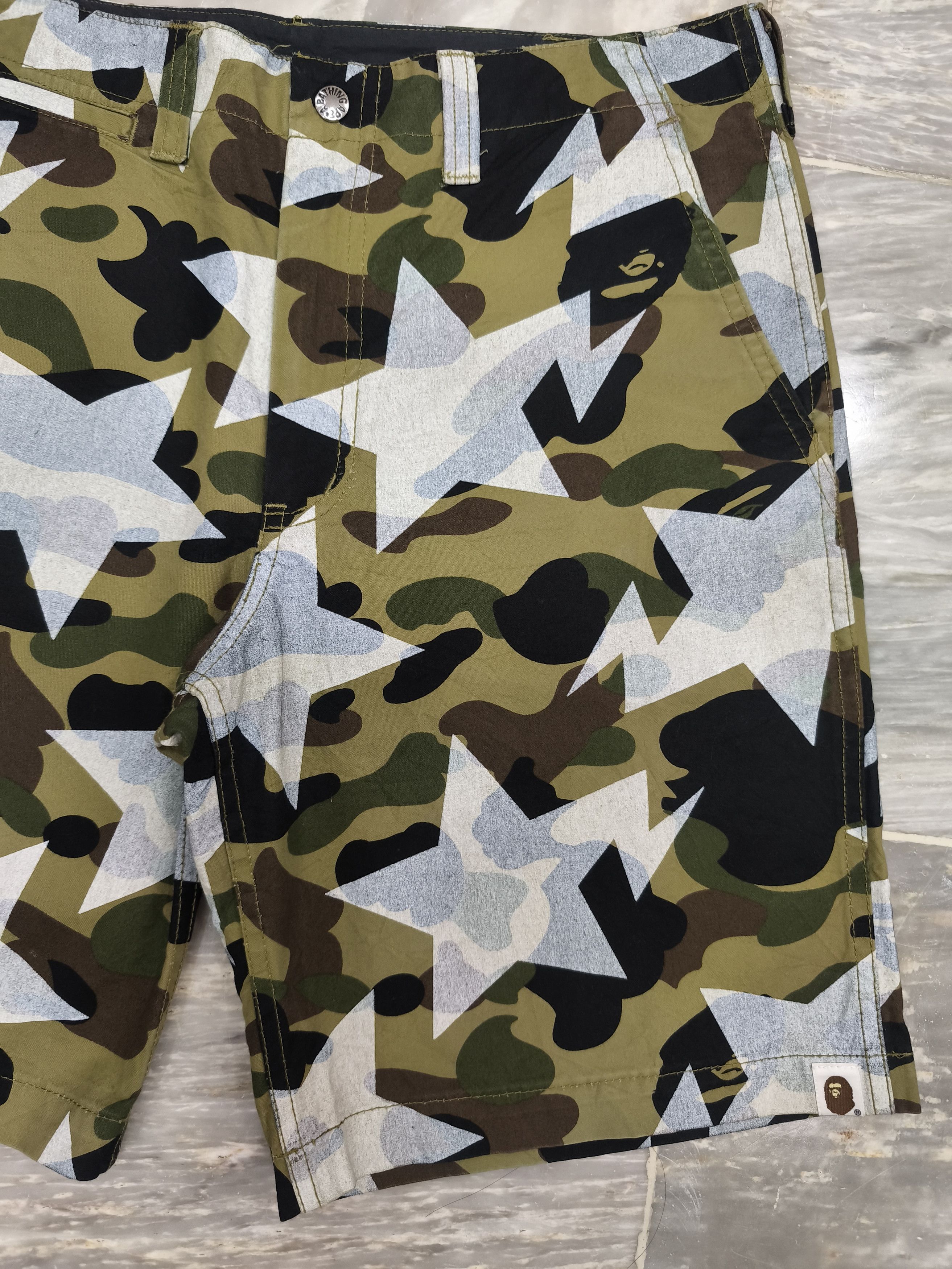 Bape OG Bape Classic Bapesta 1st Camo Shorts Size US 31 - 3 Thumbnail