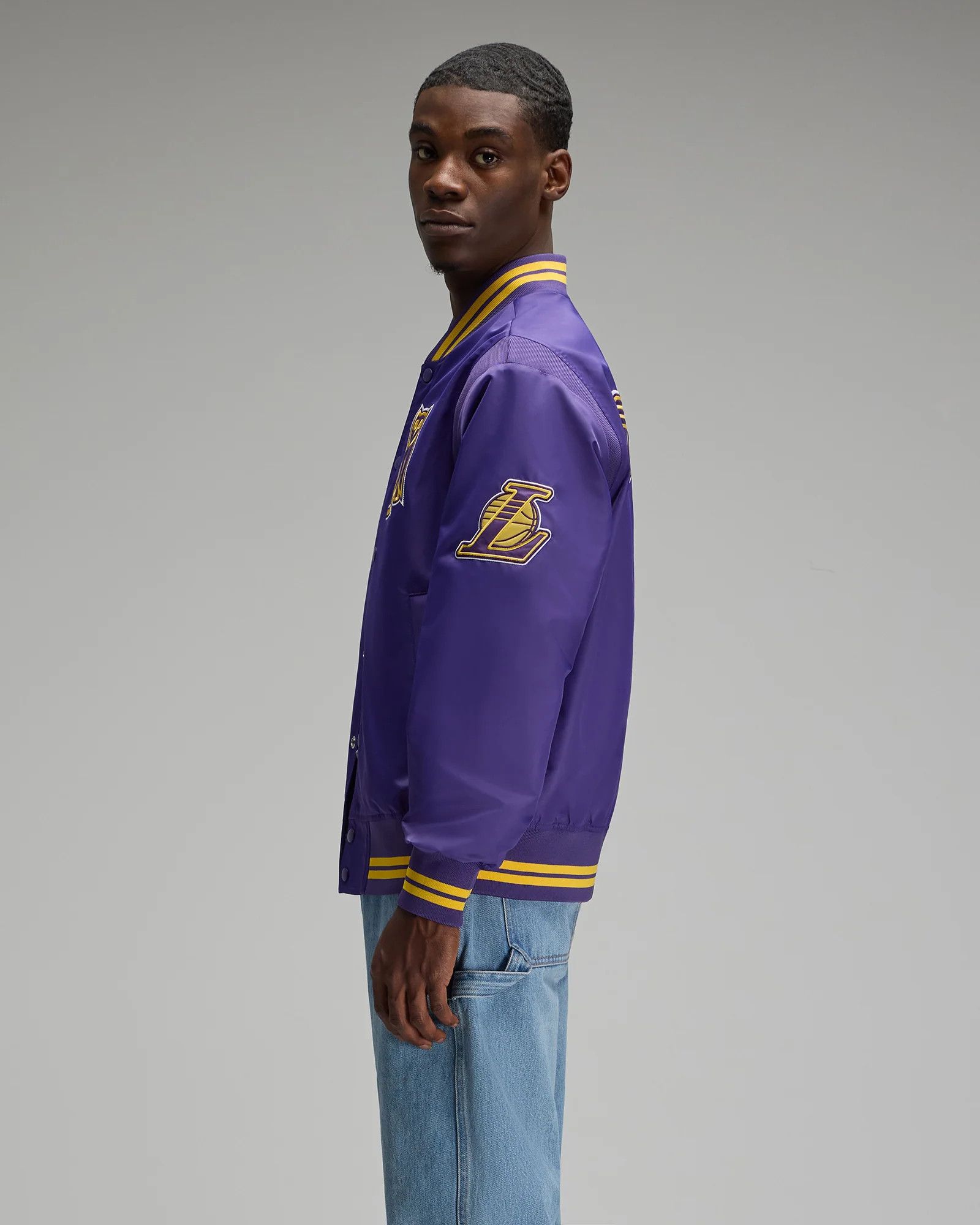 Drake OVO x NBA x NBA LOS ANGELES LAKERS SATIN VARSITY JACKET Size US XL / EU 56 / 4 - 11 Thumbnail