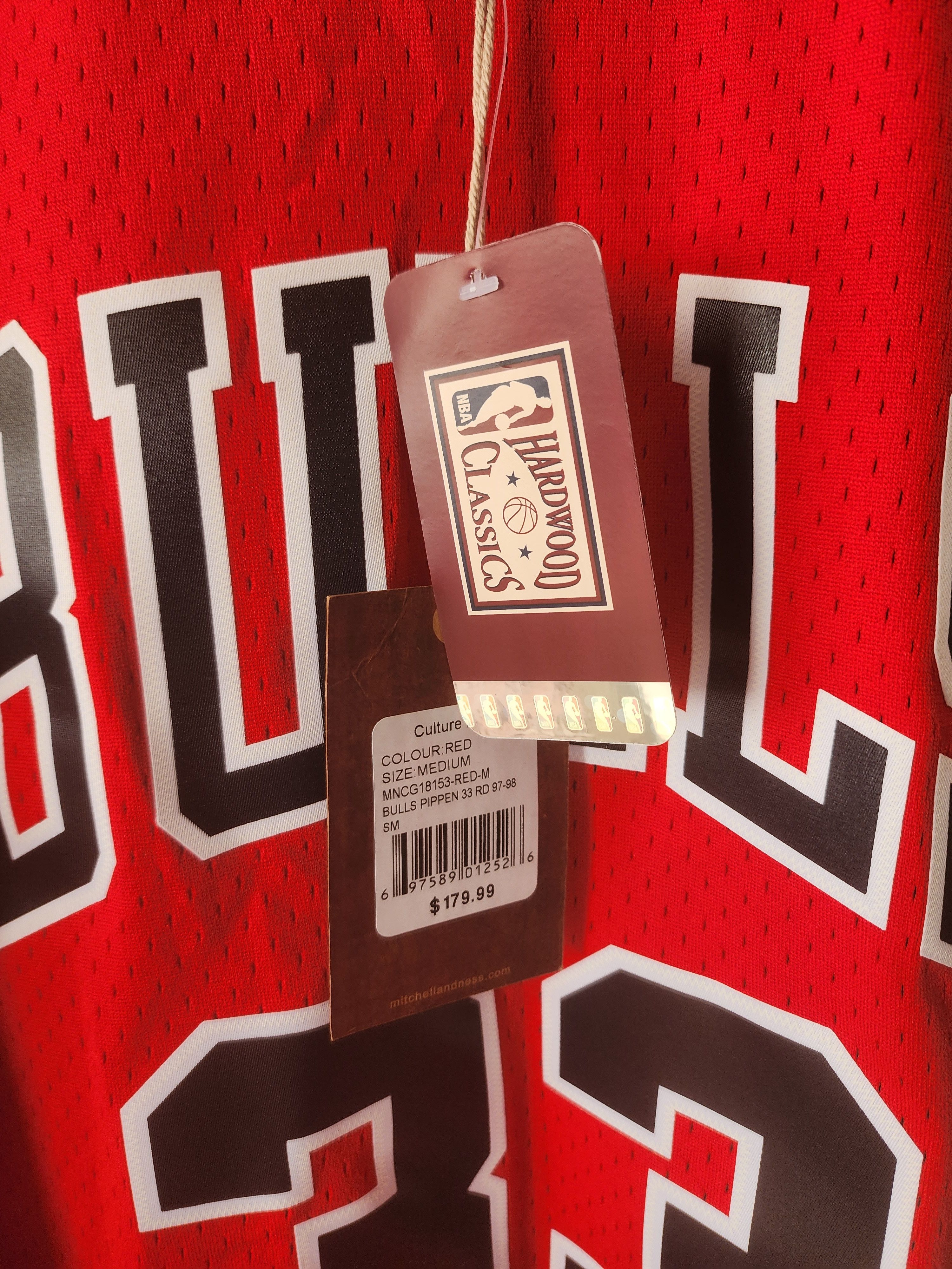 Mitchell & Ness Scottie Pippen Bulls '97-'98 Mitchell & Ness NBA Jersey Size US M / EU 48-50 / 2 - 8 Thumbnail