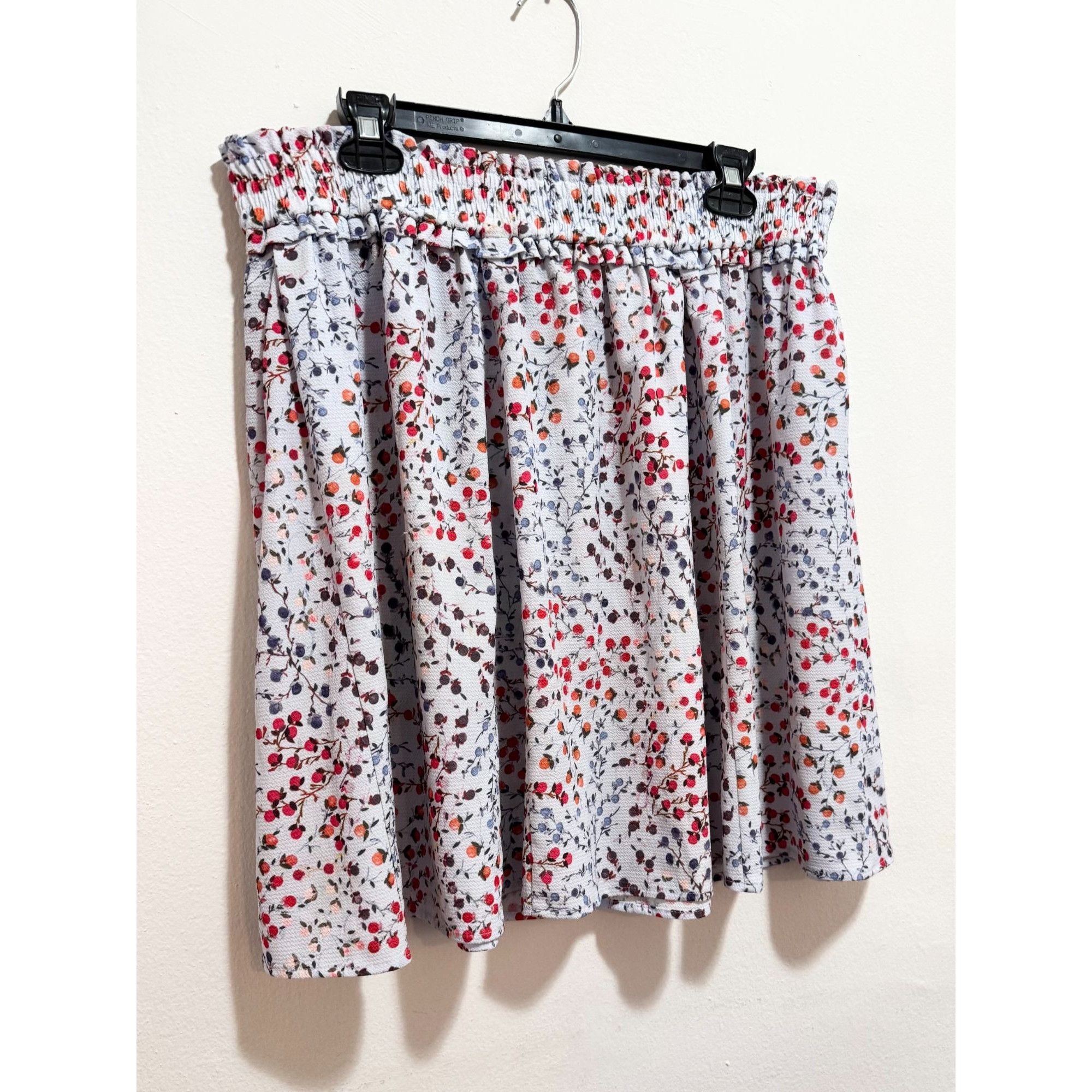 French Connection French Connection floral gathered drape skirt Size 32" / US 10 / IT 46 - 2 Thumbnail
