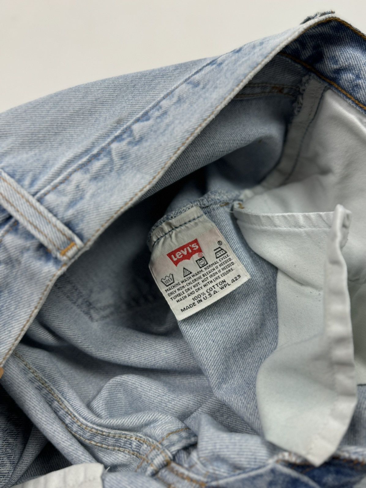 Levi's 1990's Vintage Levi's 501 USA Washed Distressed Blue Button Size US 32 / EU 48 - 21 Thumbnail