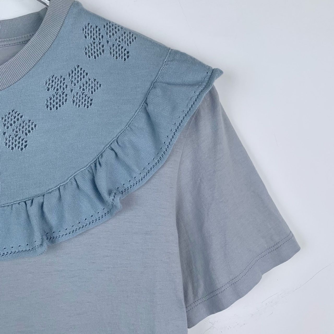 Miu Miu Miu Miu Blue Round Neck Short Sleeve T-Shirt With Ruffled Ho Size S / US 4 / IT 40 - 6 Thumbnail