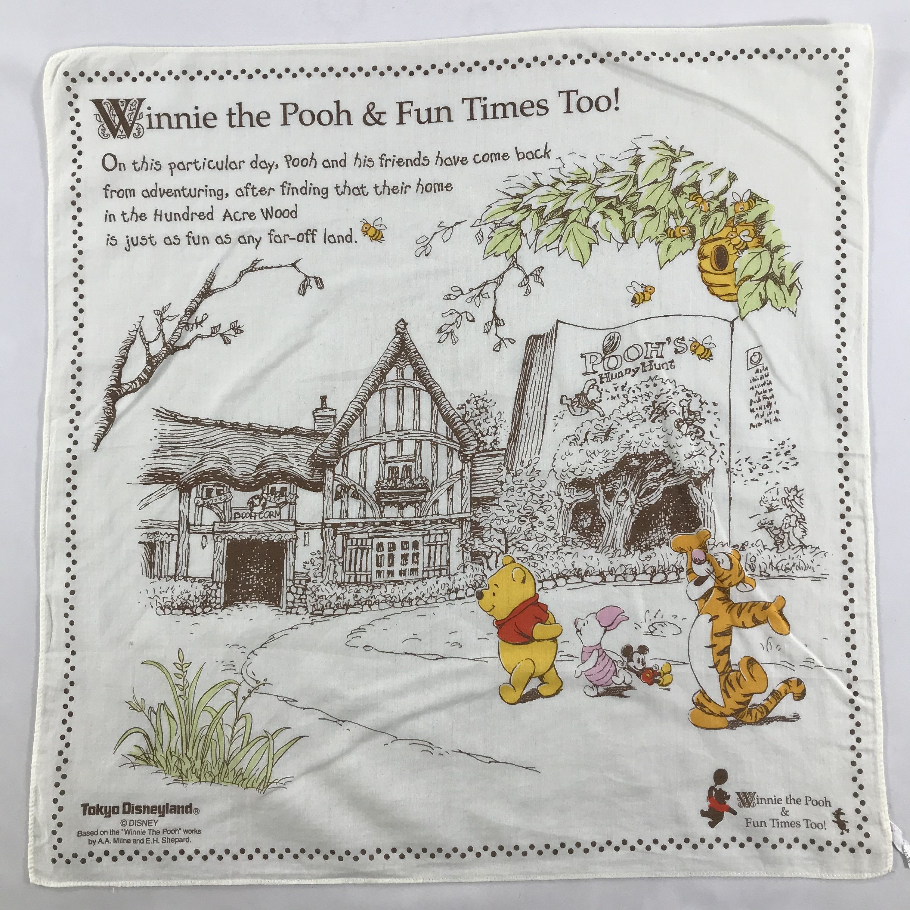 Disney × Vintage Disney Bandana / Handkerchief / Neckerchief - S1819 Size ONE SIZE - 1 Thumbnail