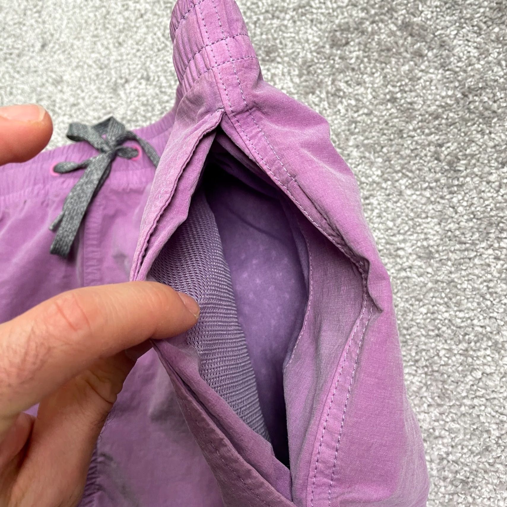 Bonobos VINTAGE BONOBOS Chino Shorts Mens Large Purple Cotton Nylon Elastic Waist Drawstring 35x6.5 Casual 90s Mens Size US 33 - 4 Thumbnail