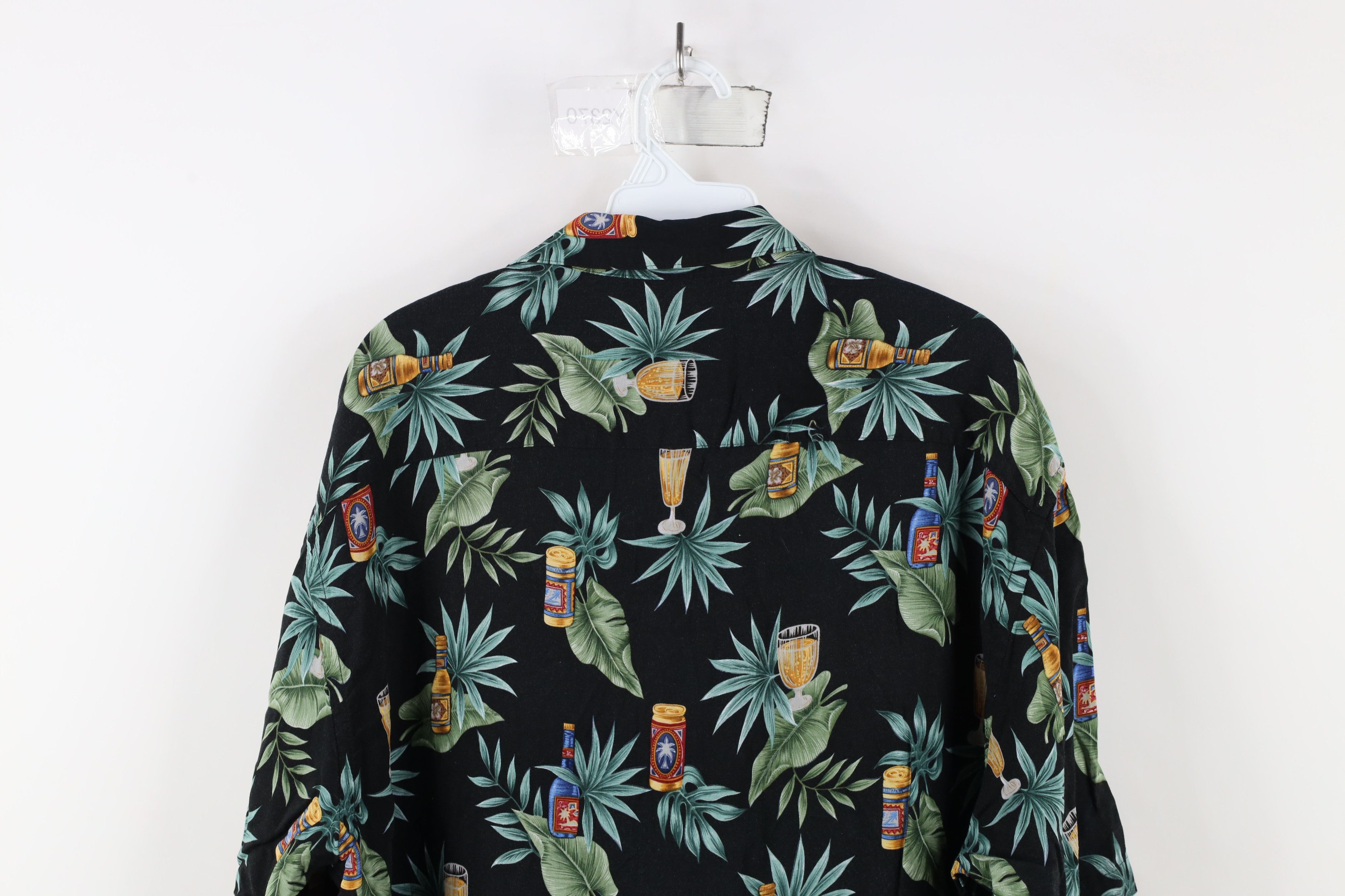 Vintage Vintage 90s Streetwear All Over Print Hawaiian Button Shirt Size US L / EU 52-54 / 3 - 10 Thumbnail