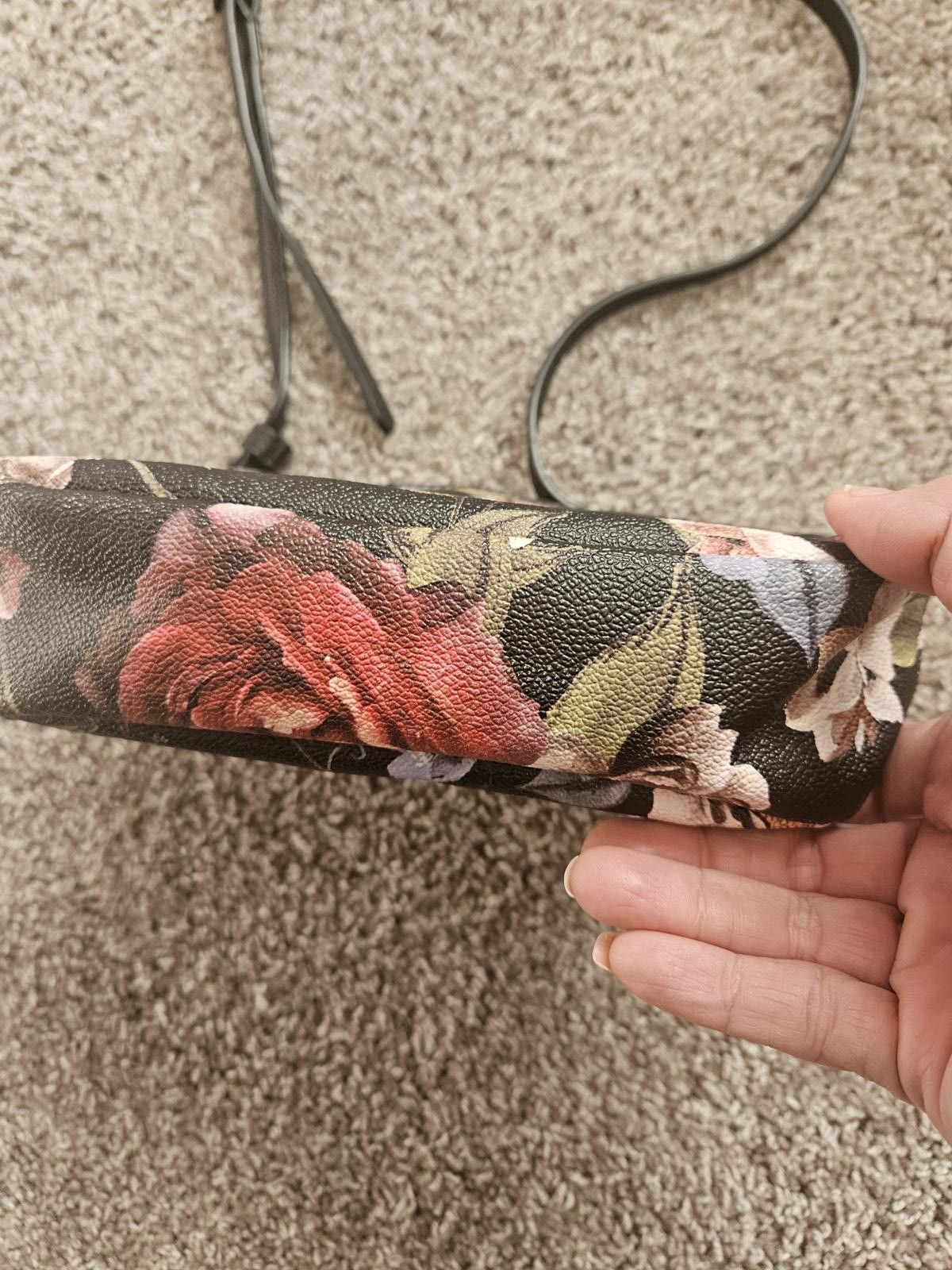 Designer Dana Buchman Floral Crossbody Bag Size ONE SIZE - 5 Thumbnail