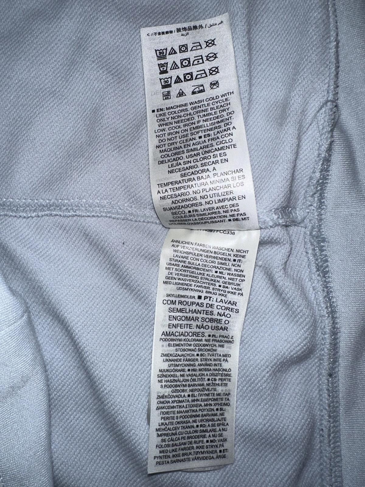 Designer Nike Men’s Las Vegas Raiders SLV/BLK Historic Raglan Crew Performance Sweater Size US XL / EU 56 / 4 - 6 Thumbnail