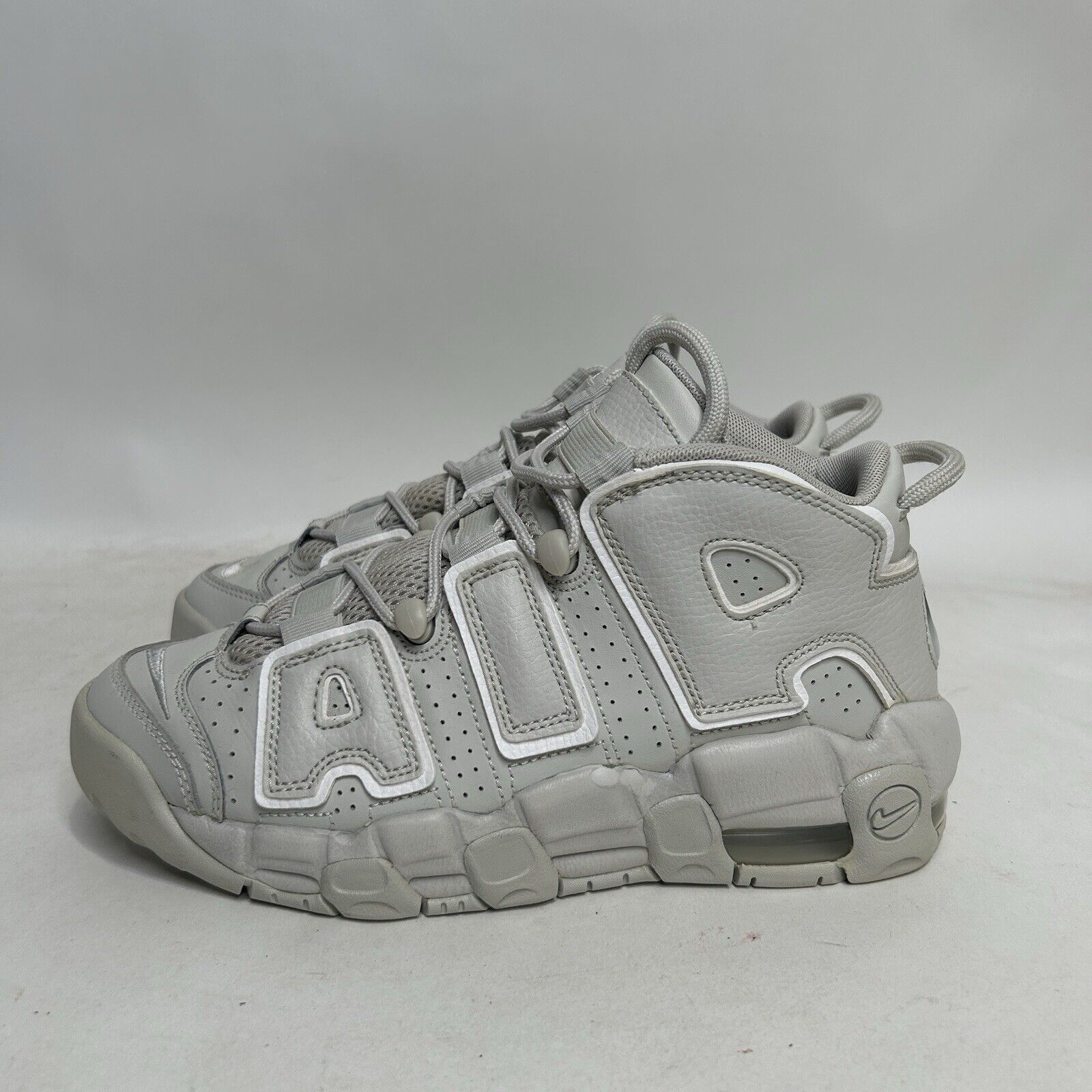 Nike Nike Air More Uptempo GS “Light Bone” 2024 Size US 6.5 / IT 36.5 - 6 Thumbnail