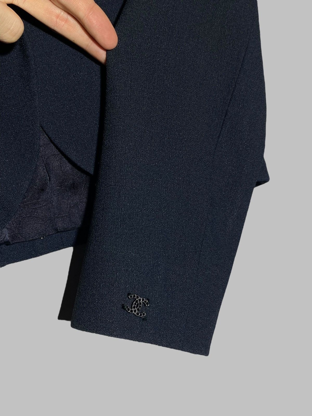 Chanel Chanel Navy Blue Blazer Embellished Rhinestone Button Jacket Size XS / US 0-2 / IT 36-38 - 11 Thumbnail