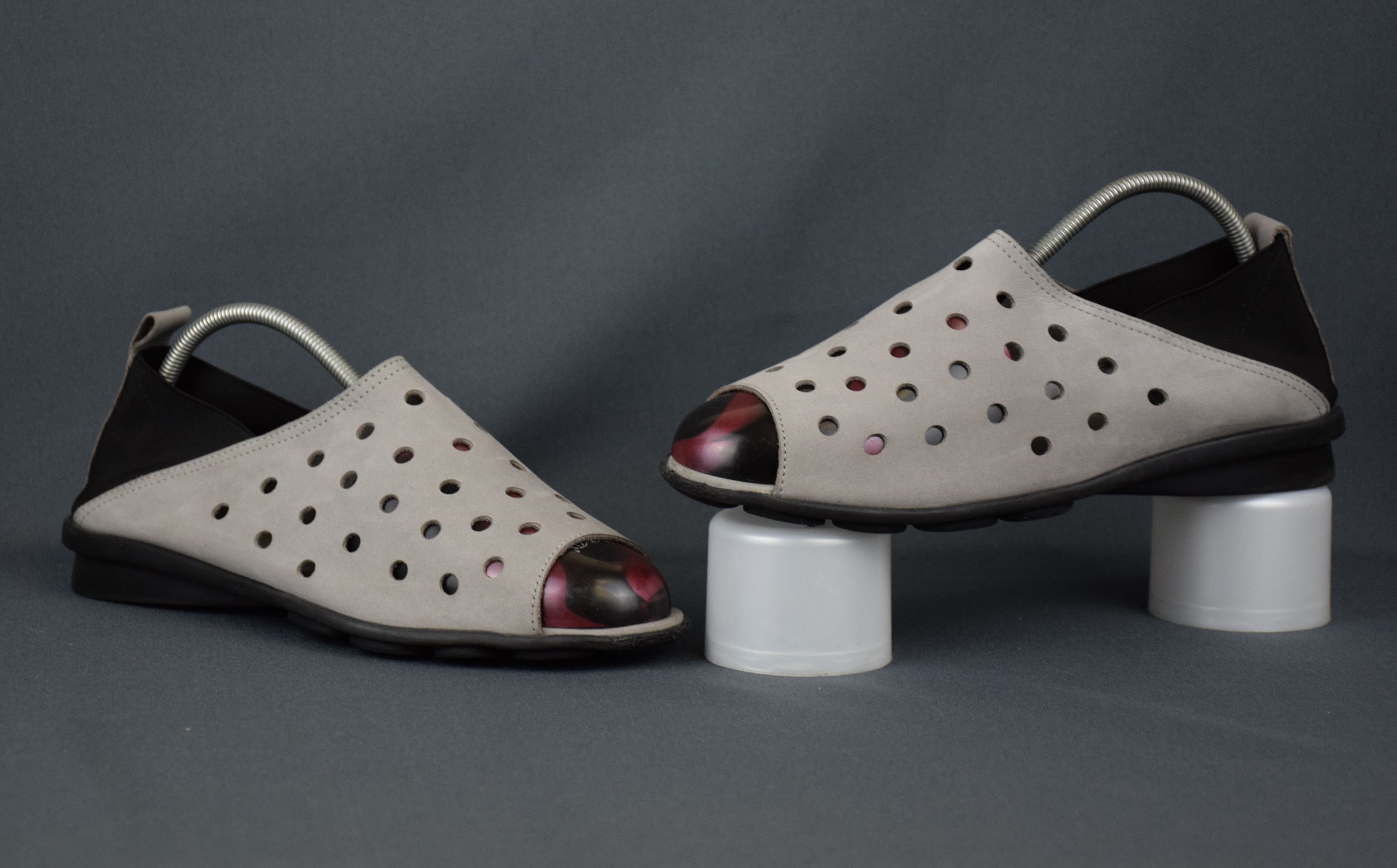 Designer ARCHE Drick Open Toe Gray Sandals Slip On US 9 UK 7 EU 40 Size US 9 / IT 39 - 6 Thumbnail
