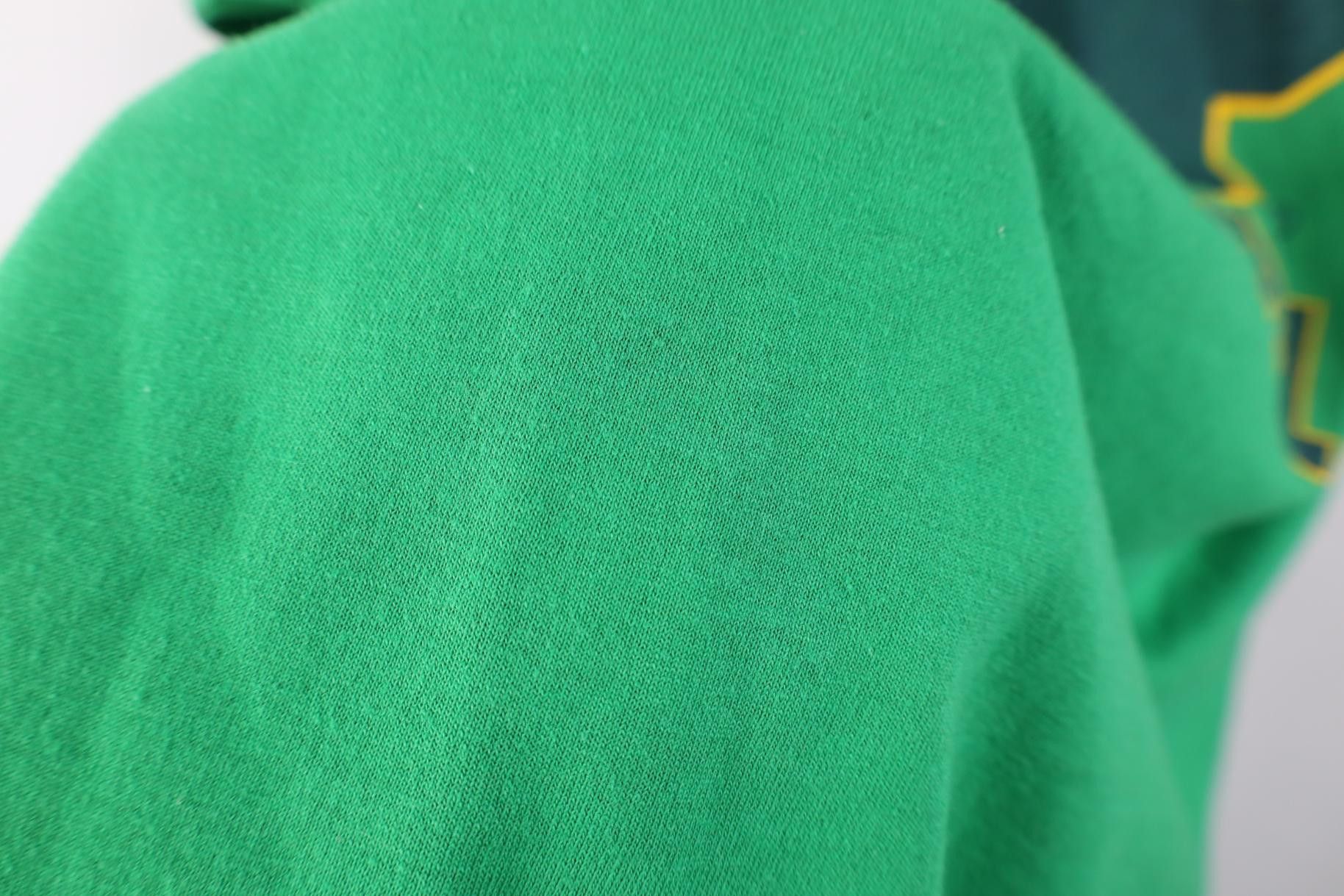 Vintage Vinage 90s Y2K Notre Dame University Basketball T-Shirt Size US XL / EU 56 / 4 - 5 Thumbnail