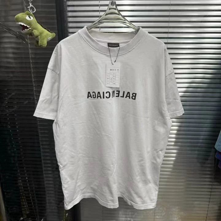 Balenciaga Balenciaga Inverted logo damage short sleeve Size US L / EU 52-54 / 3 - 1 Thumbnail