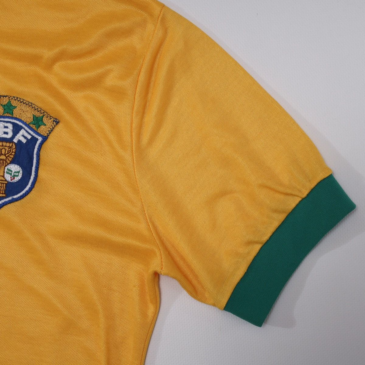Other Trophae Brasil Vintage Soccer Football Jersey Shirt Brazil Size US L / EU 52-54 / 3 - 6 Thumbnail