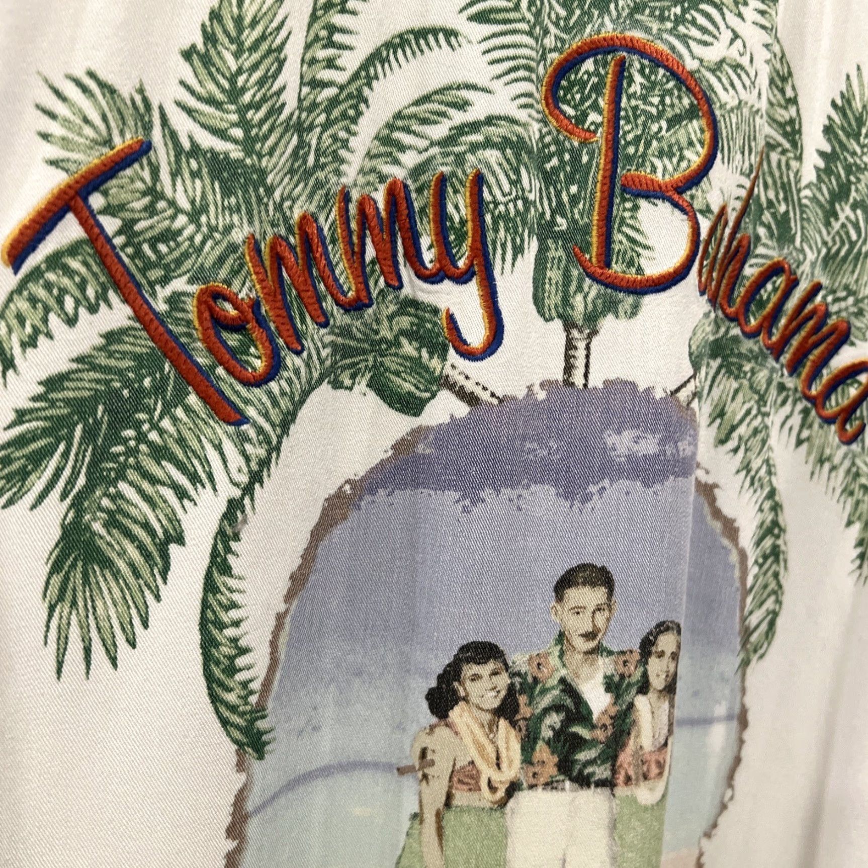 Tommy Bahama TOMMY BAHAMA Hawaiian Rayon Button-Up Shirt Men's Medium Ivory Floral Short Sleeve Size US M / EU 48-50 / 2 - 3 Thumbnail