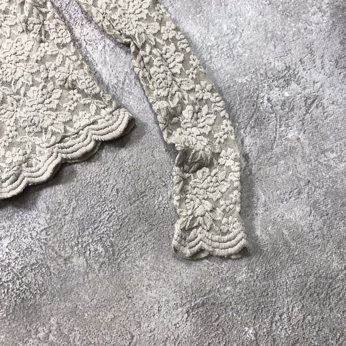 Vintage Vintage Y2K Textured Mesh Blouse Avant Garde Flowered Top S Size S / US 4 / IT 40 - 5 Thumbnail