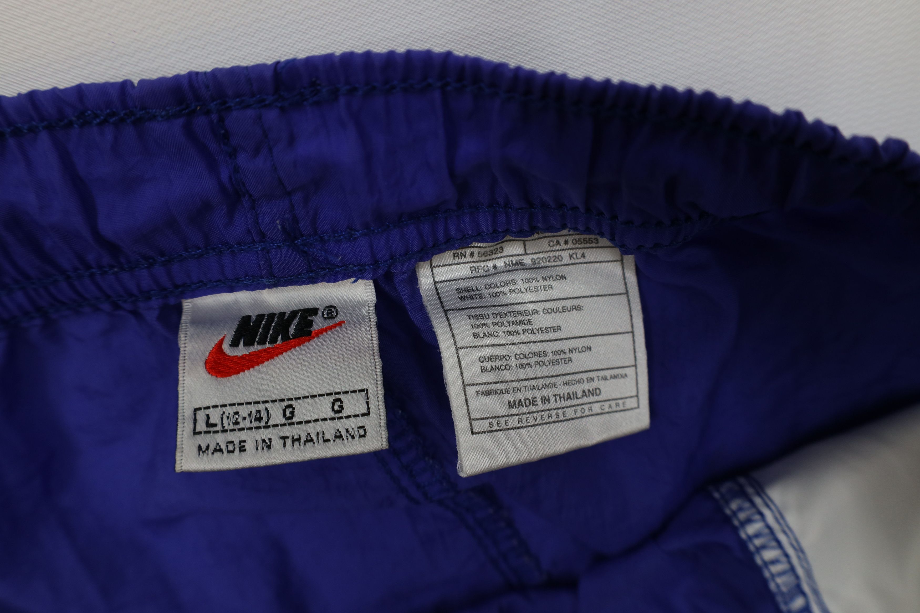 Nike Vintage 90s Nike Big Swoosh Running Jogging Soccer Shorts Size US 34 / EU 50 - 8 Thumbnail