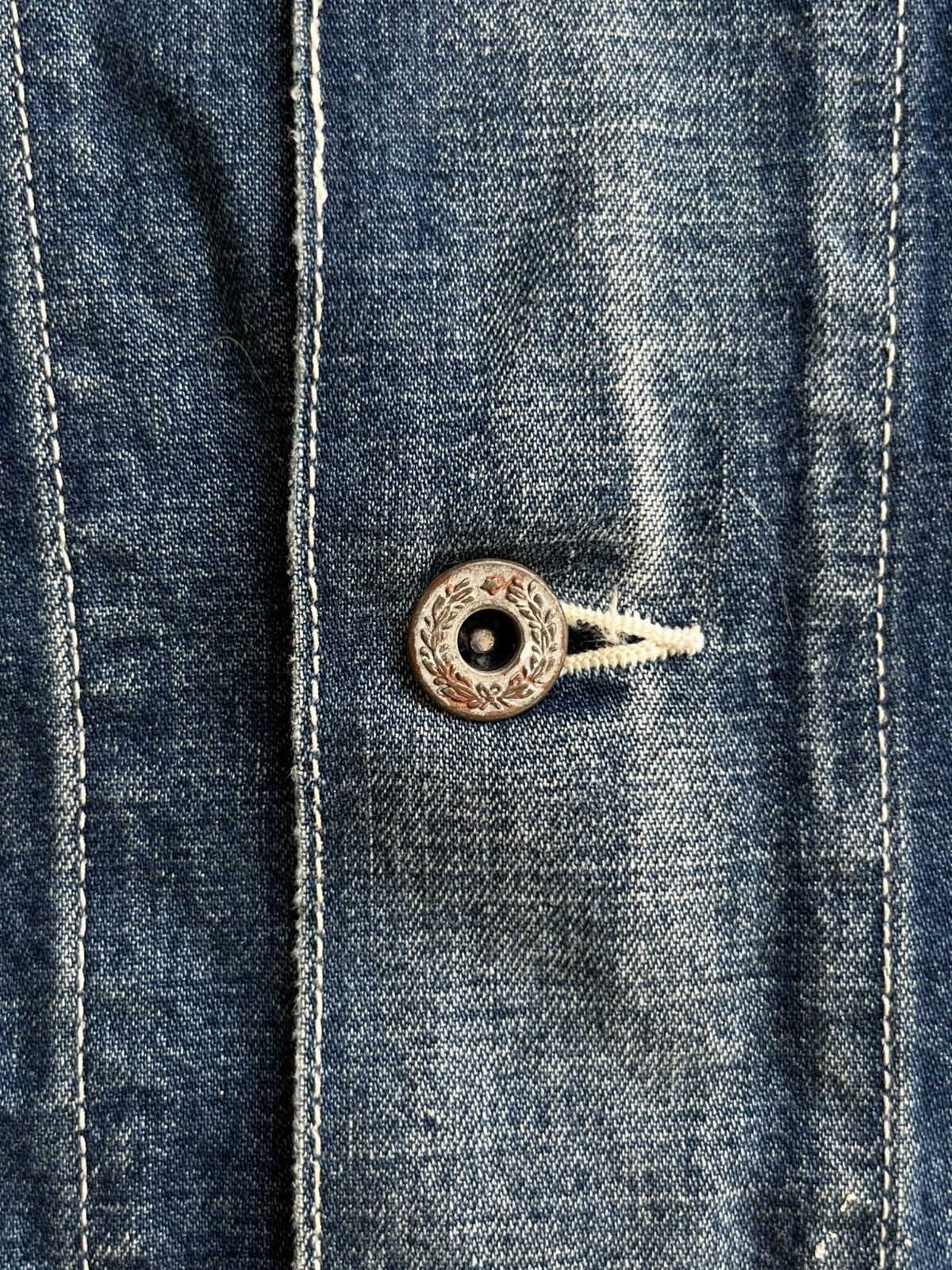Japanese Brand Vintage faded denim chore jacket Size US L / EU 52-54 / 3 - 5 Thumbnail