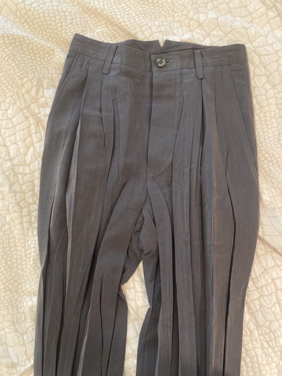 Issey Miyake Issey Miyake pleated trousers AW 2005 Size US 26 / EU 42 - 2 Thumbnail