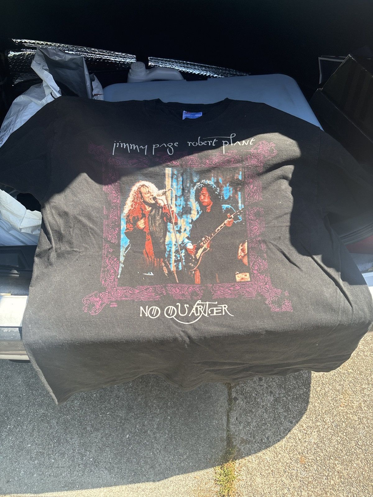 Vintage jimmy page an robert plant concert tshirt Size US XL / EU 56 / 4 - 2 Thumbnail