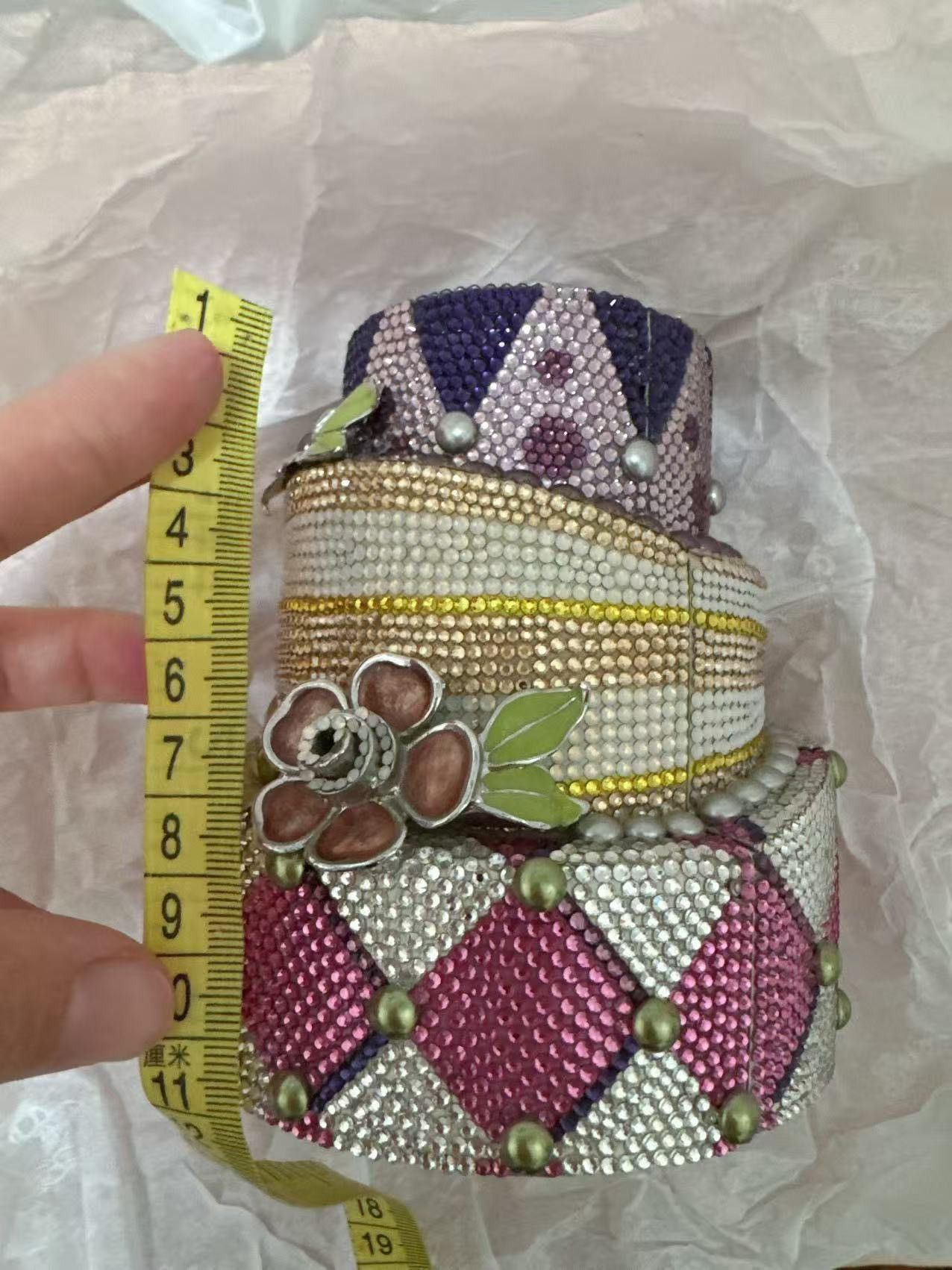 Judith Leiber Judith Leiber Crystal-Studded Cake Clutch Bag Size ONE SIZE - 5 Thumbnail