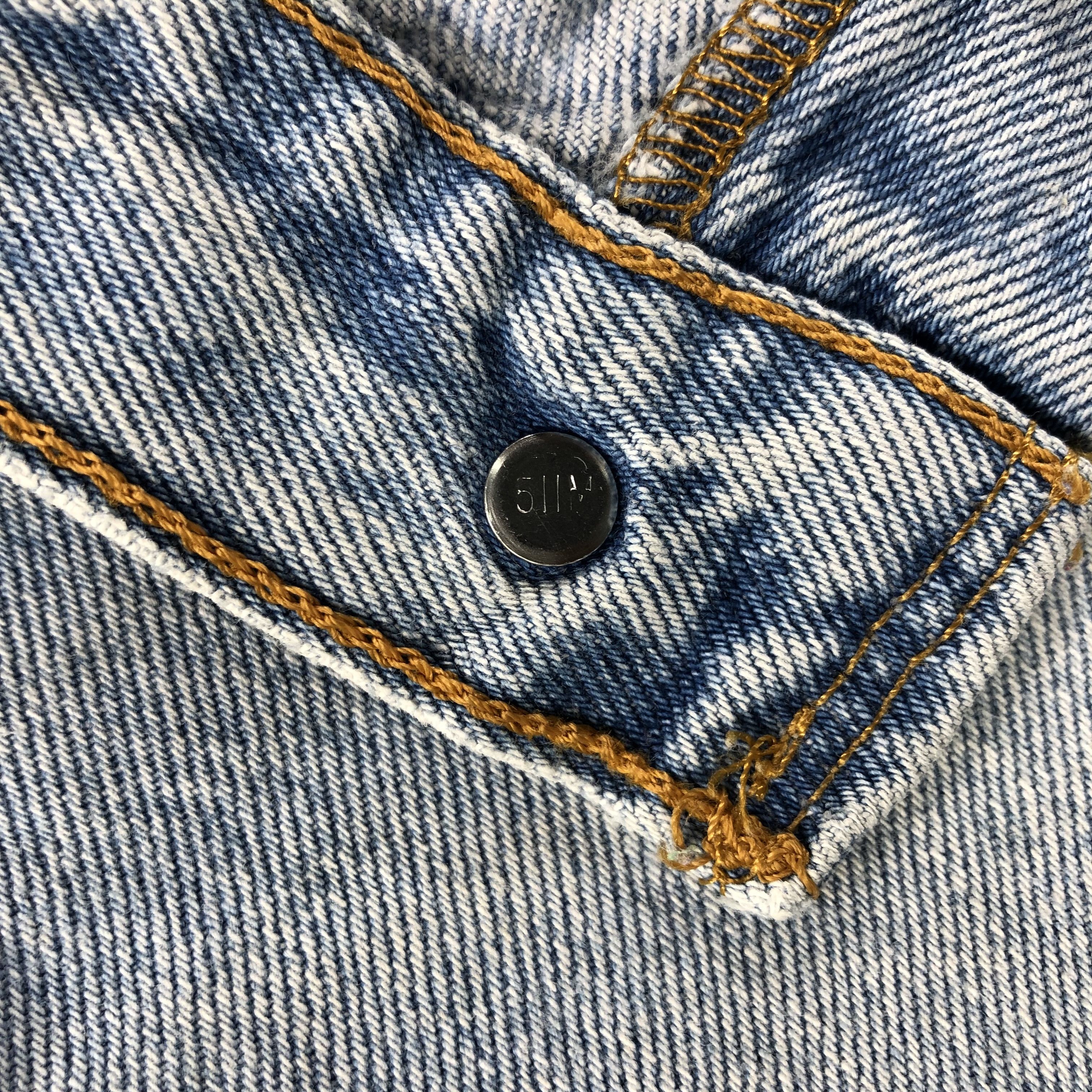 Levi's Vintage 90s Light Wash Levis 501 Jeans-J1478 Size US 28 / EU 44 - 11 Thumbnail