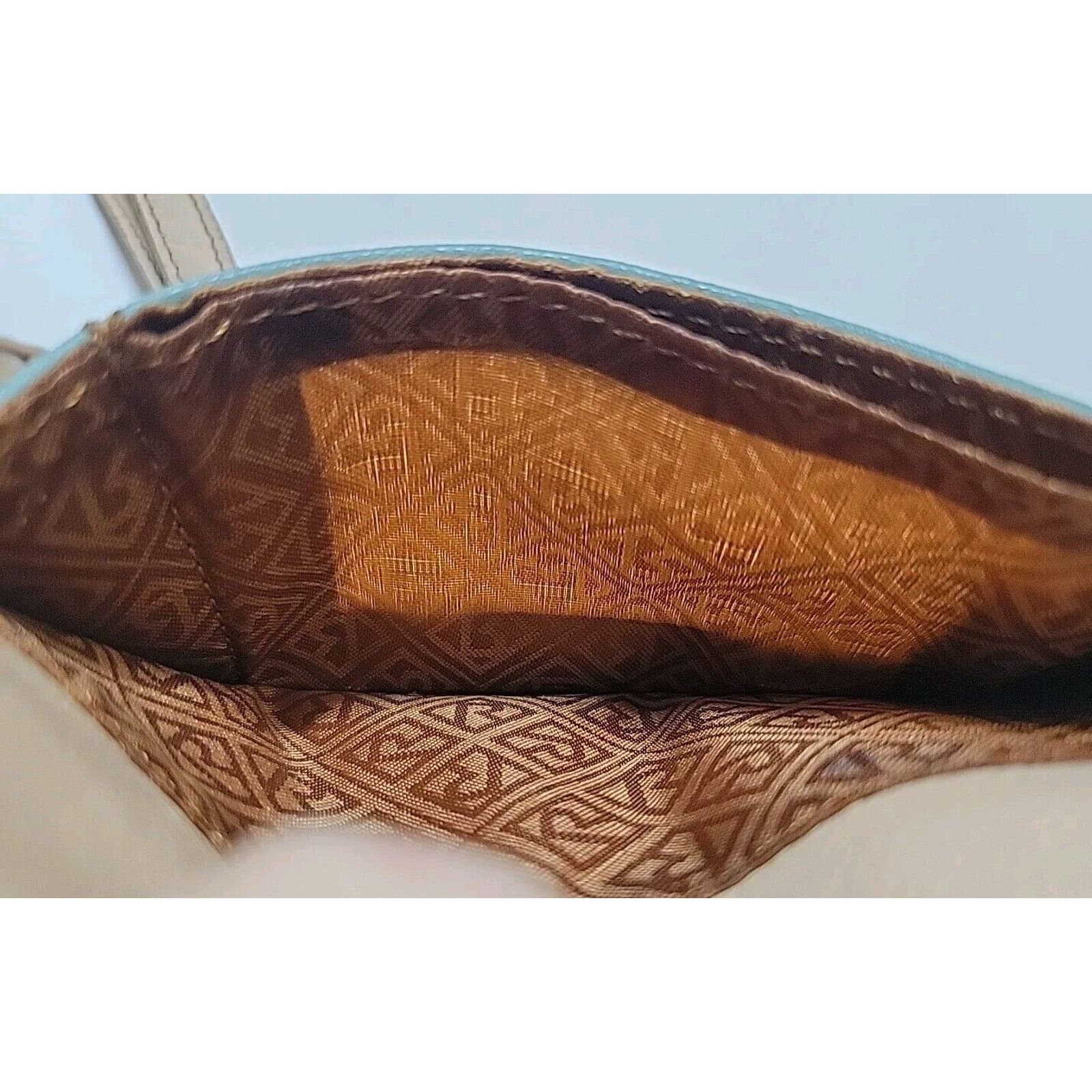 Fossil Vintage RELIC Fossil Zip Snap ID Wristlet Pebbled Leather Size ONE SIZE - 7 Thumbnail