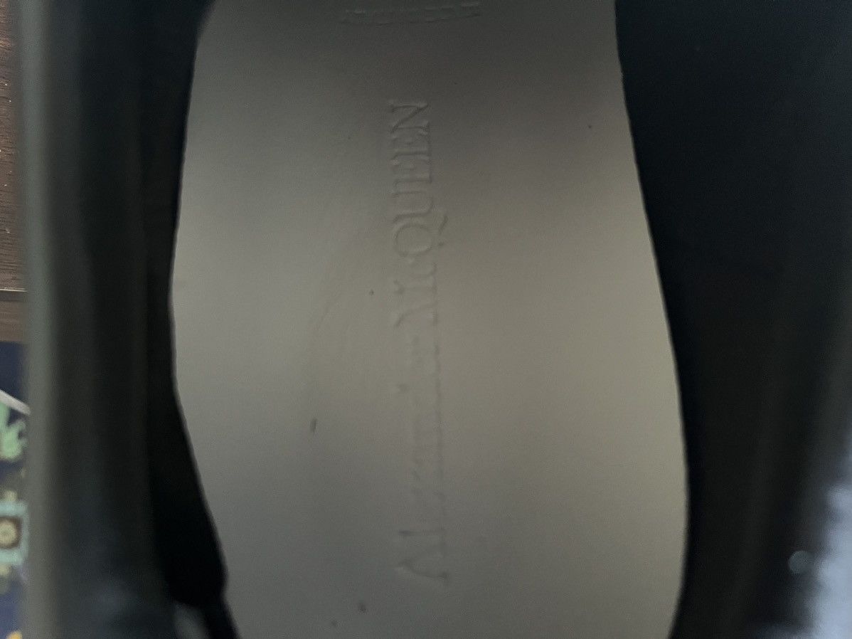 Alexander McQueen Alexander McQueen Oversized Sole Sneaker Size US 9 / EU 42 - 10 Thumbnail