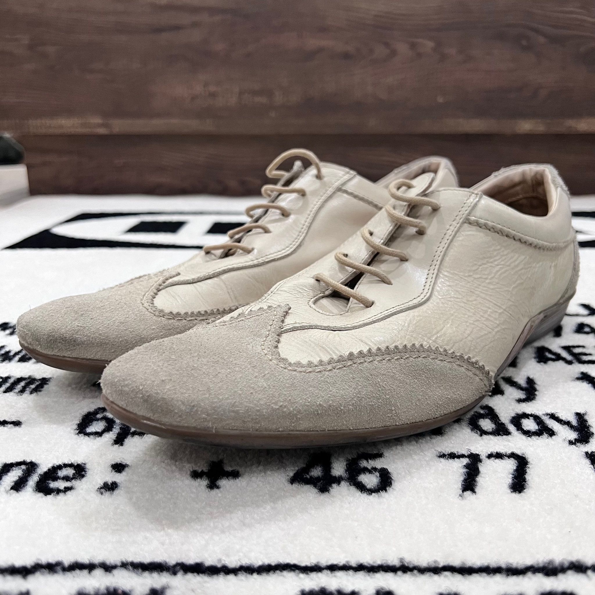 Maruti Italian Design Flat and Pointy Leather Shoes - UNISEX