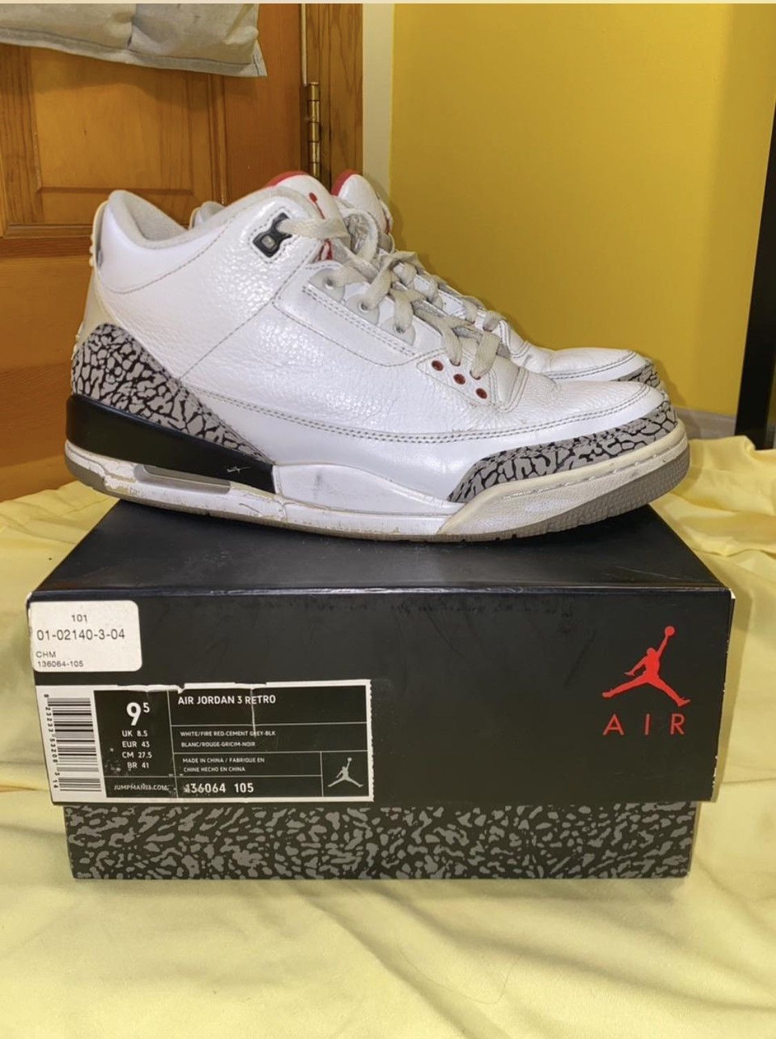 Jordan Brand Jordan White Cement 3’s Size US 9.5 / EU 42-43 - 1 Thumbnail