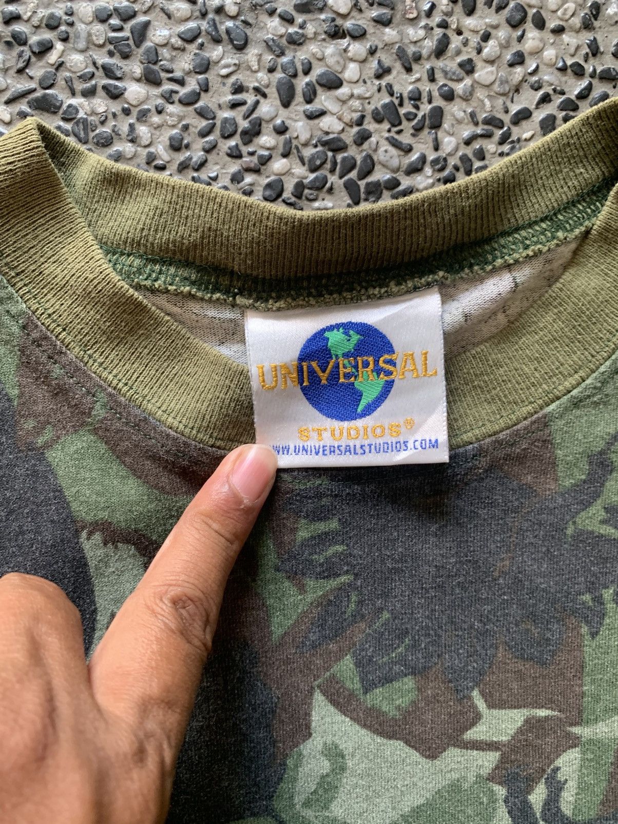 Universal Studios Vintage 90s Universal Studios Jurassic Park Movie Camo Tees Size US M / EU 48-50 / 2 - 7 Thumbnail
